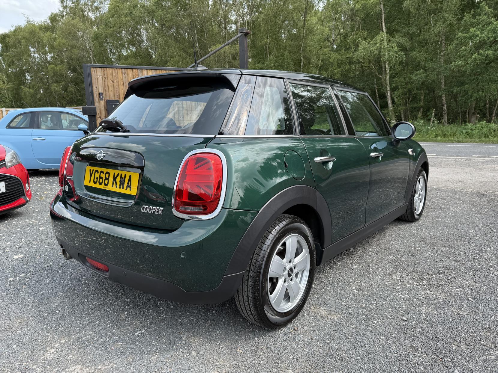 MINI Hatch 1.5 Cooper Hatchback 5dr Petrol Manual Euro 6 (s/s) (136 ps)