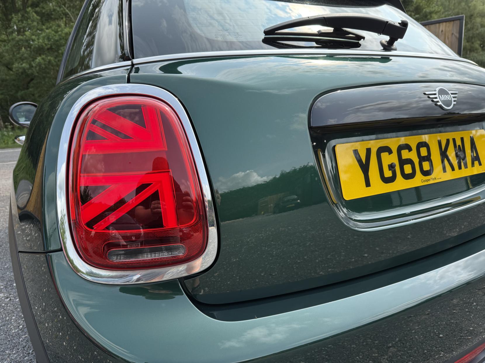 MINI Hatch 1.5 Cooper Hatchback 5dr Petrol Manual Euro 6 (s/s) (136 ps)