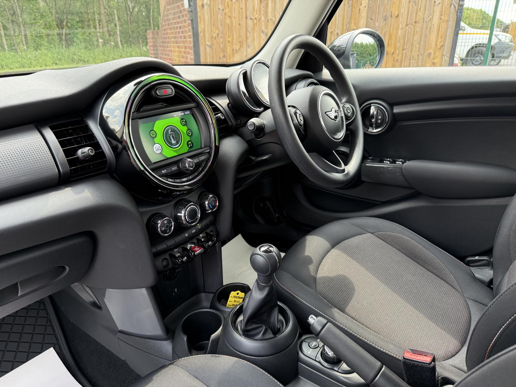 MINI Hatch 1.5 Cooper Hatchback 5dr Petrol Manual Euro 6 (s/s) (136 ps)