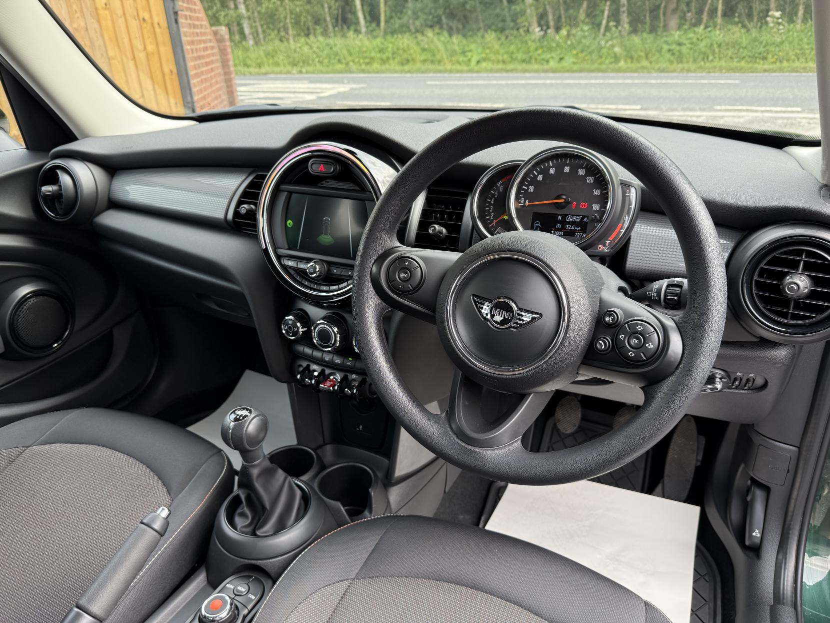 MINI Hatch 1.5 Cooper Hatchback 5dr Petrol Manual Euro 6 (s/s) (136 ps)