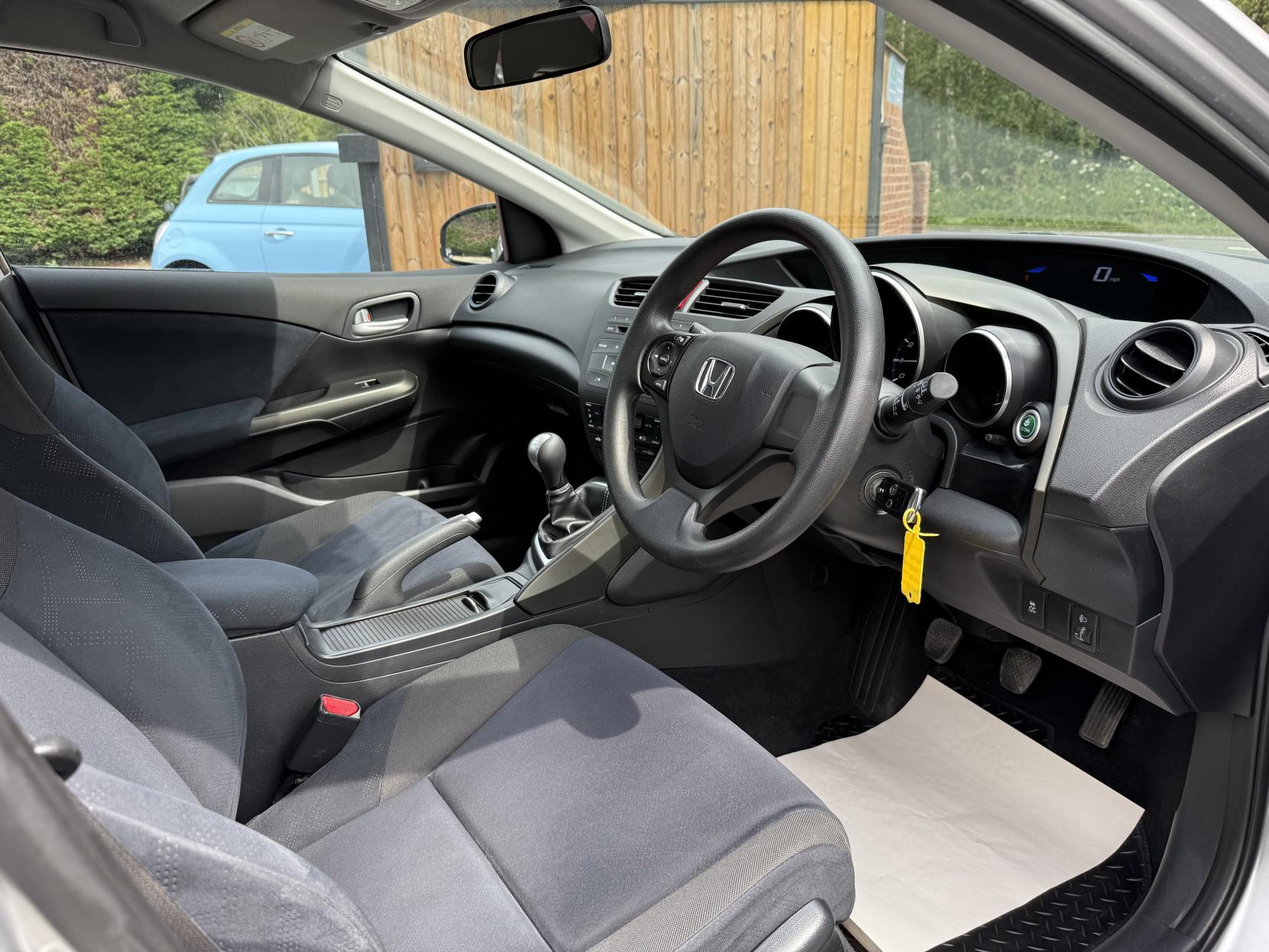 Honda Civic 1.4 i-VTEC SE Hatchback 5dr Petrol Manual Euro 5 (s/s) (100 ps)