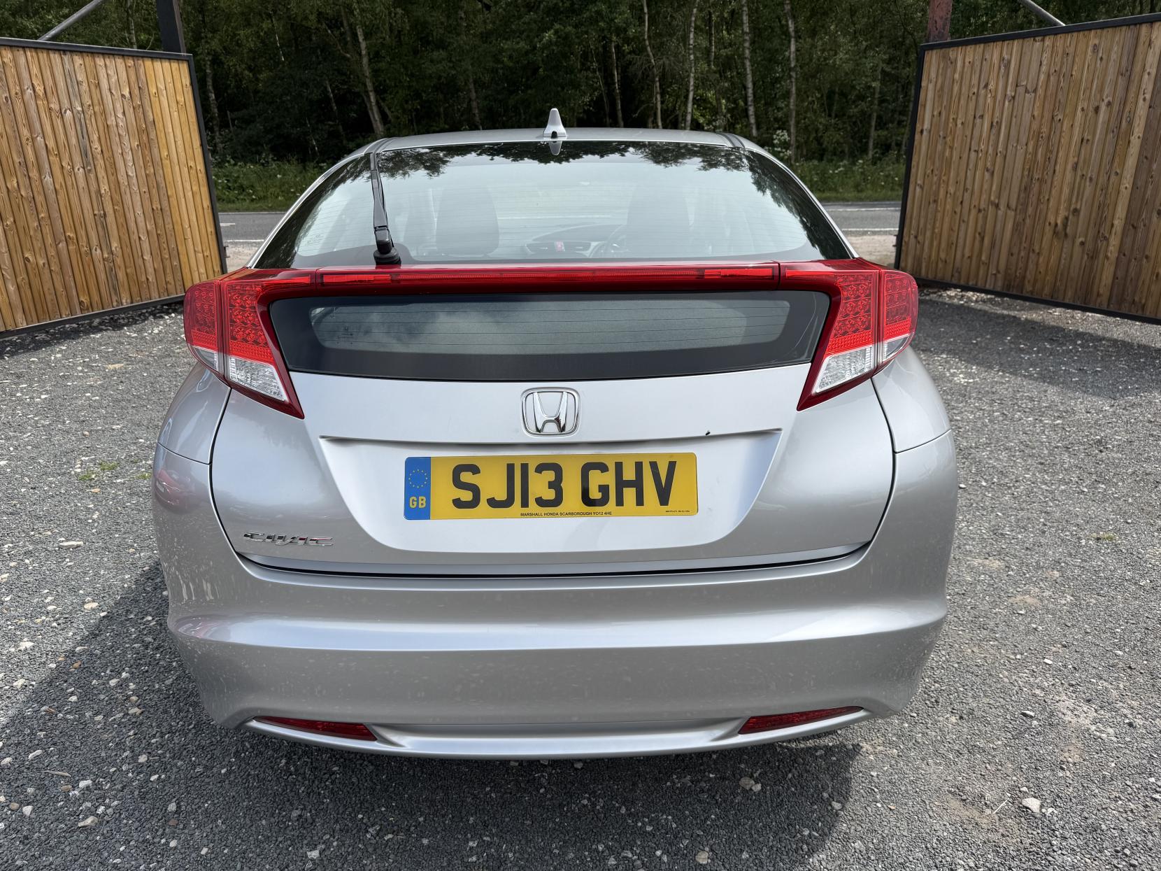 Honda Civic 1.4 i-VTEC SE Hatchback 5dr Petrol Manual Euro 5 (s/s) (100 ps)