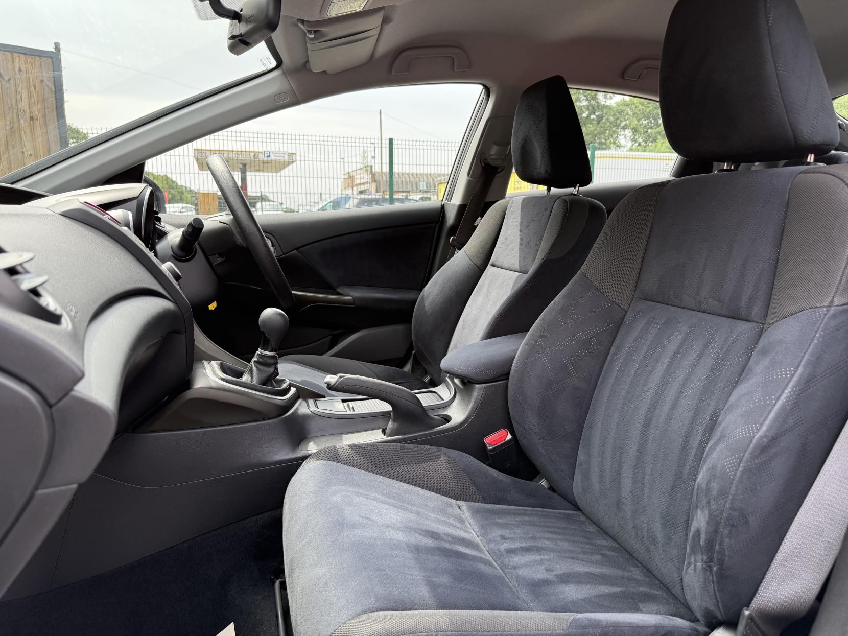 Honda Civic 1.4 i-VTEC SE Hatchback 5dr Petrol Manual Euro 5 (s/s) (100 ps)
