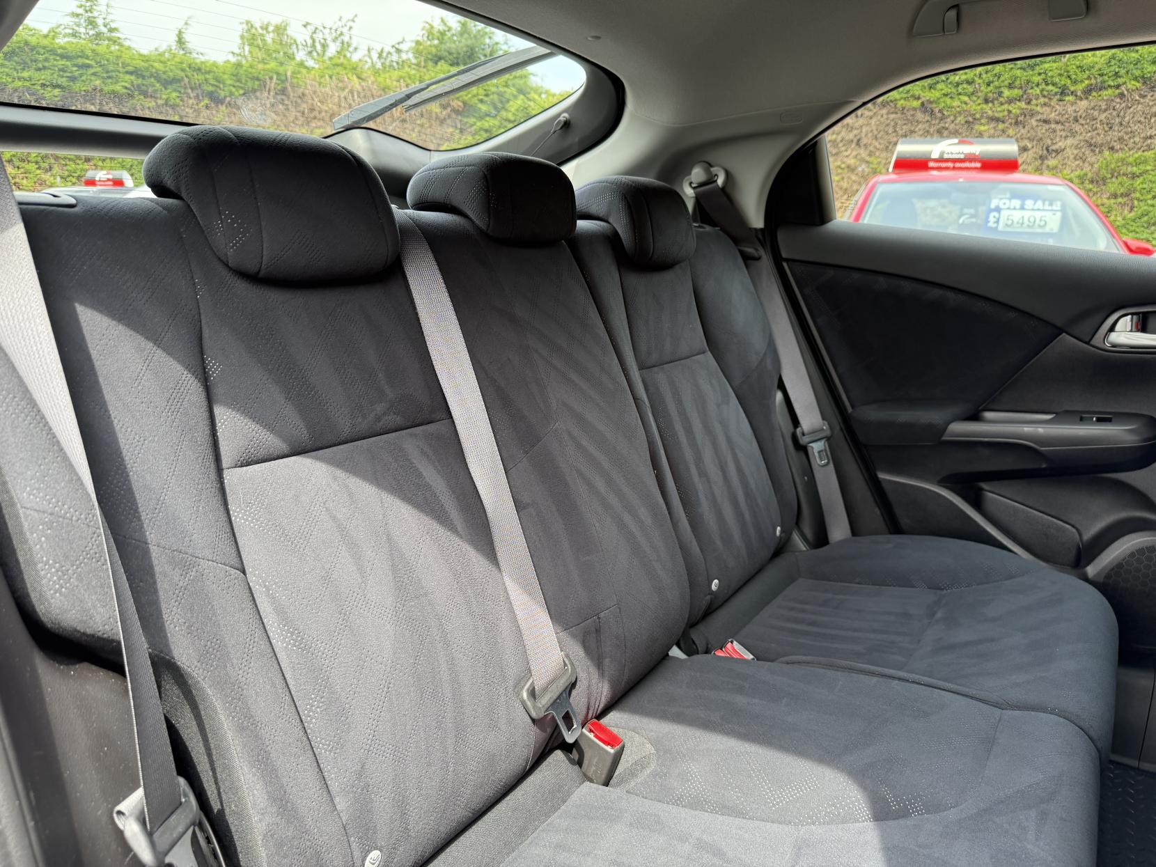 Honda Civic 1.4 i-VTEC SE Hatchback 5dr Petrol Manual Euro 5 (s/s) (100 ps)
