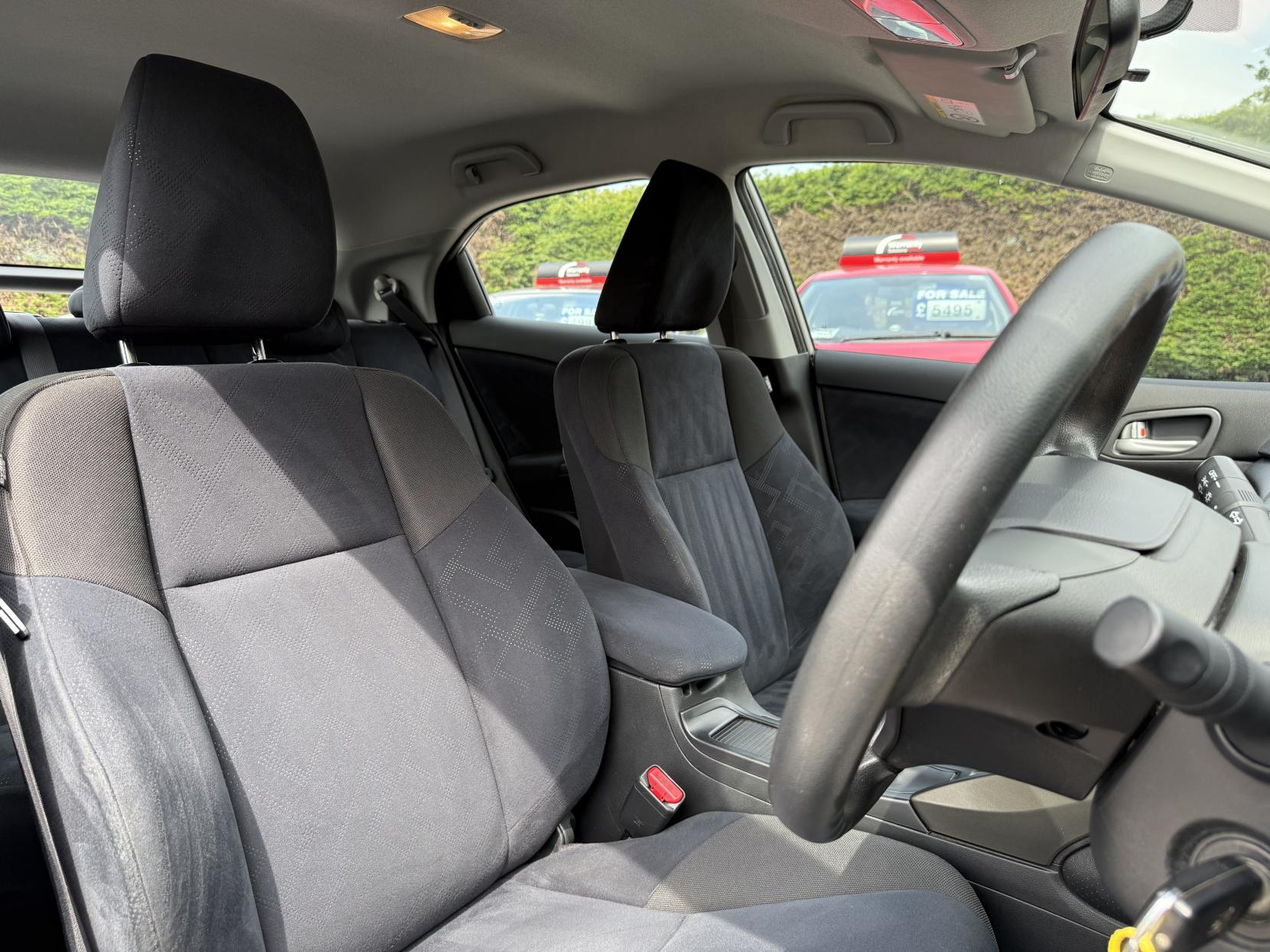 Honda Civic 1.4 i-VTEC SE Hatchback 5dr Petrol Manual Euro 5 (s/s) (100 ps)