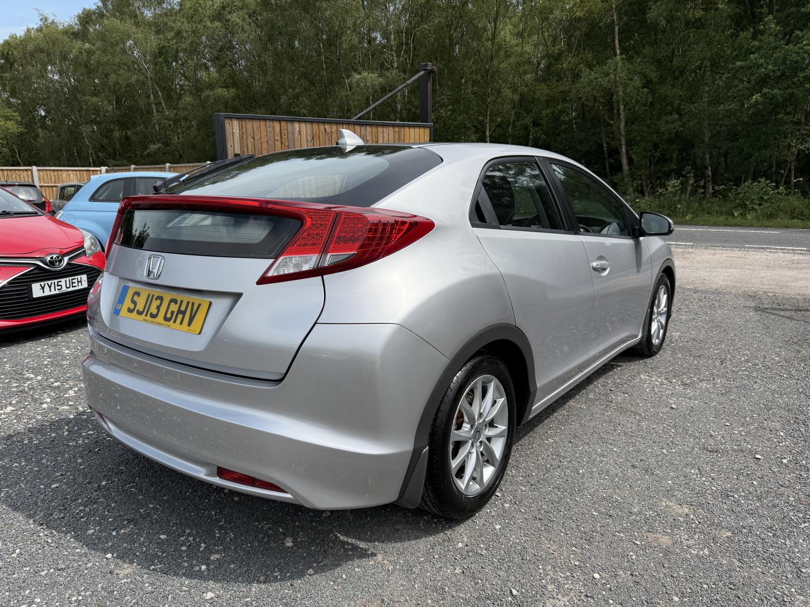 Honda Civic 1.4 i-VTEC SE Hatchback 5dr Petrol Manual Euro 5 (s/s) (100 ps)