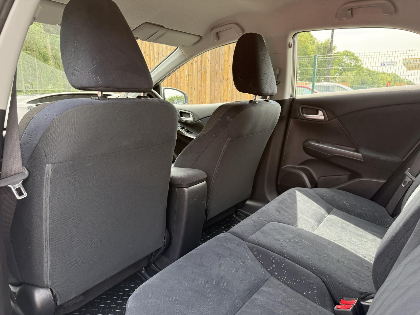 Honda Civic 1.4 i-VTEC SE Hatchback 5dr Petrol Manual Euro 5 (s/s) (100 ps)