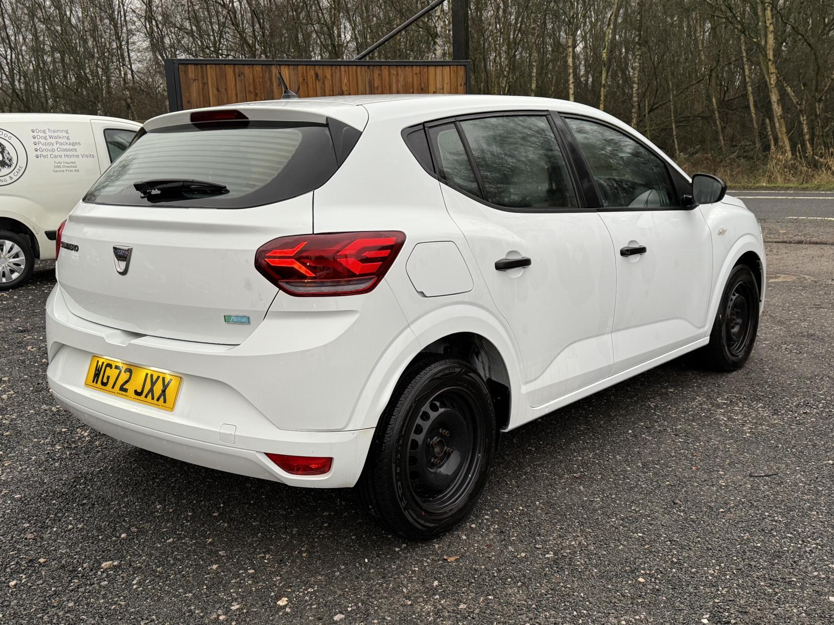 Dacia Sandero 1.0 Essential Hatchback (2022 - )