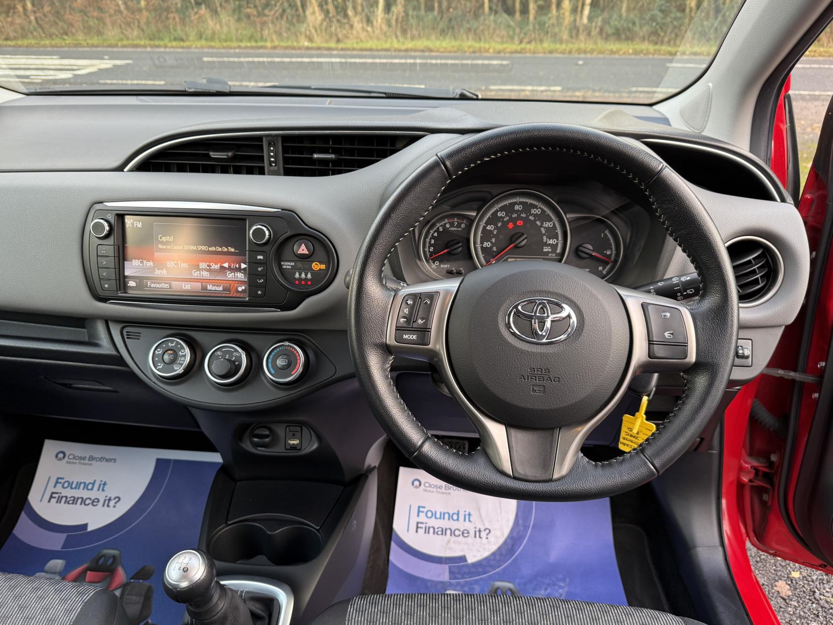 Toyota Yaris 1.0 VVT-i Icon Hatchback 3dr Petrol Manual Euro 6 (69 ps)