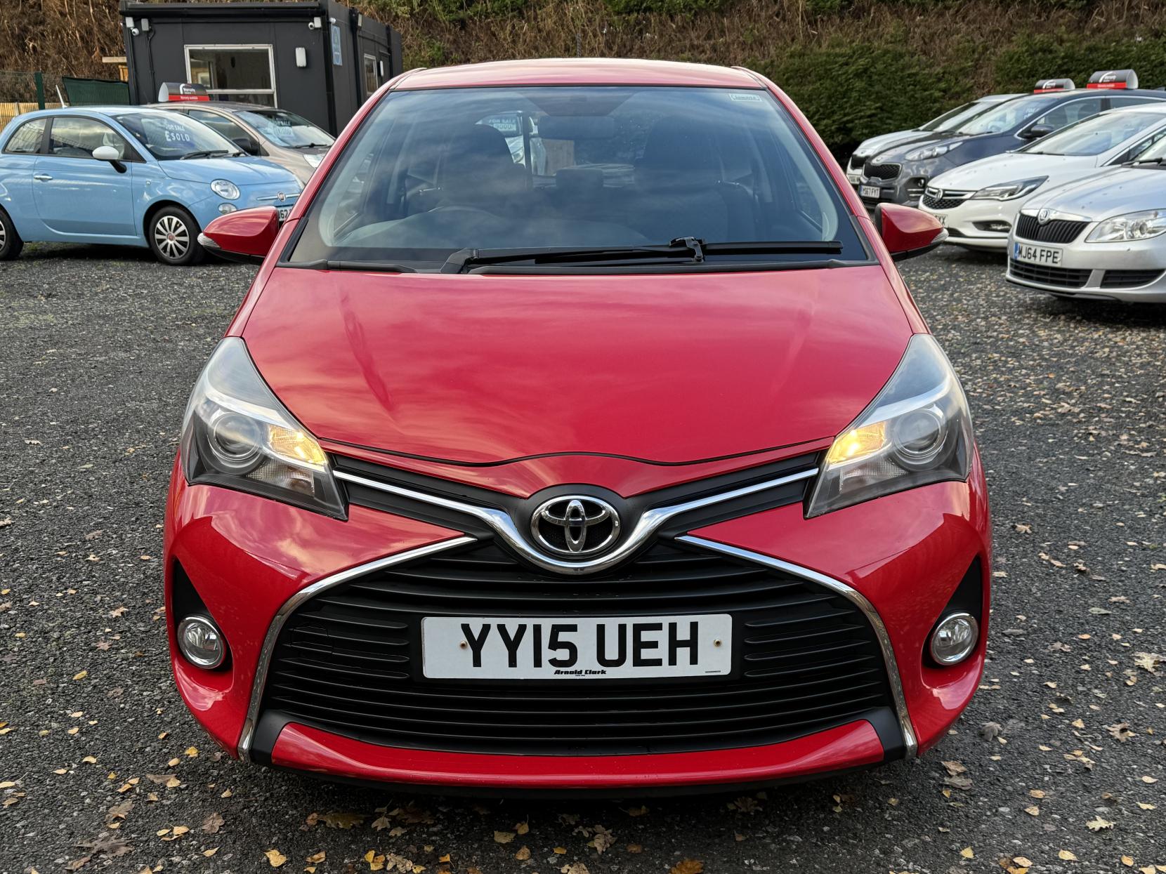 Toyota Yaris 1.0 VVT-i Icon Hatchback 3dr Petrol Manual Euro 6 (69 ps)