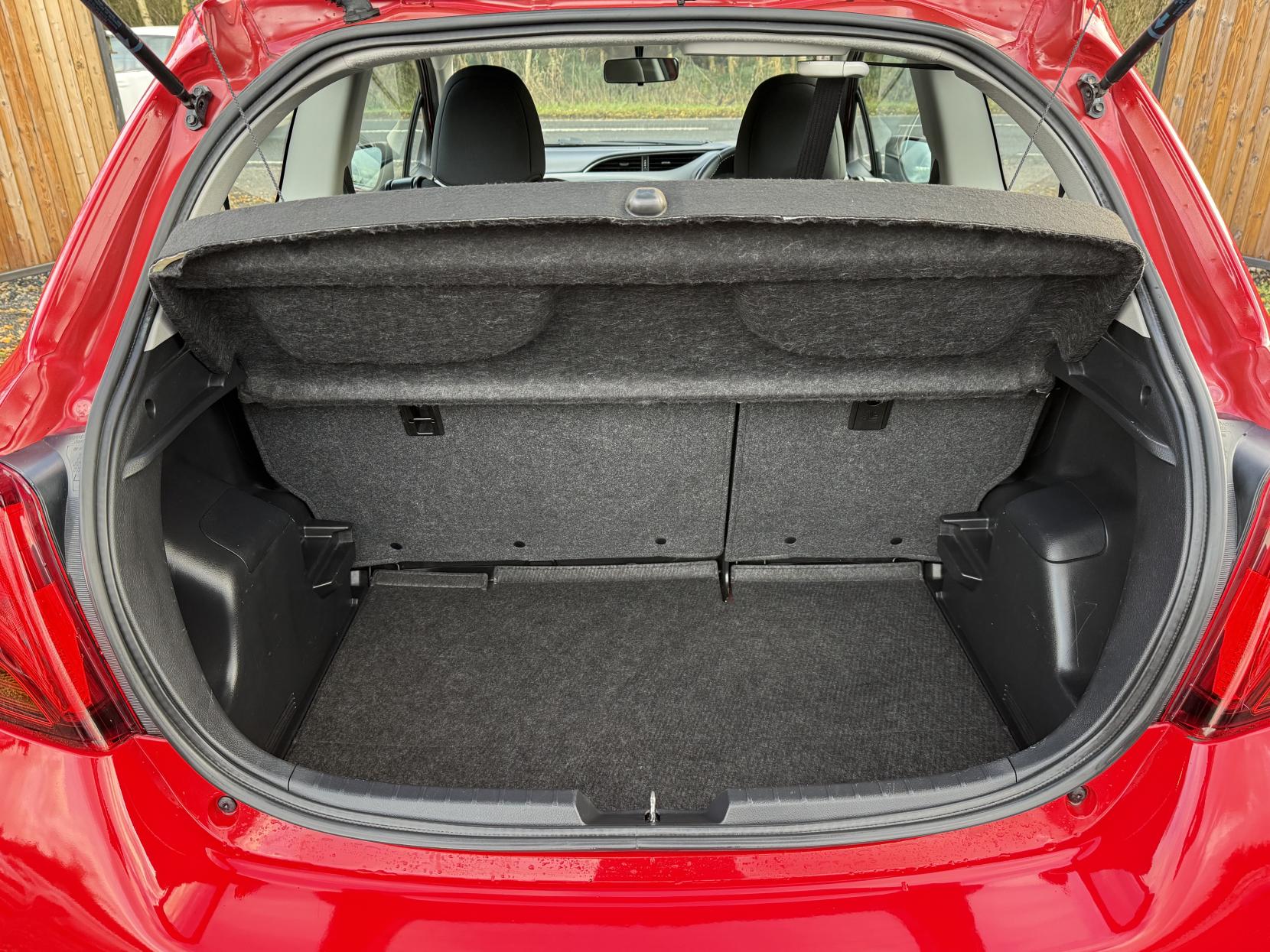 Toyota Yaris 1.0 VVT-i Icon Hatchback 3dr Petrol Manual Euro 6 (69 ps)