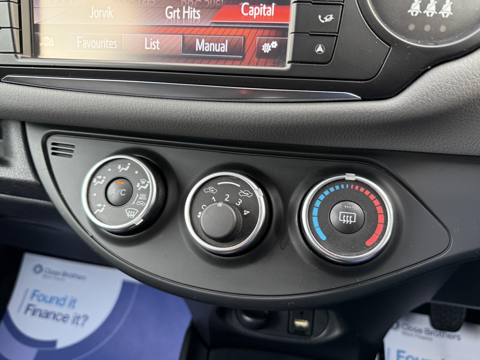 Toyota Yaris 1.0 VVT-i Icon Hatchback 3dr Petrol Manual Euro 6 (69 ps)