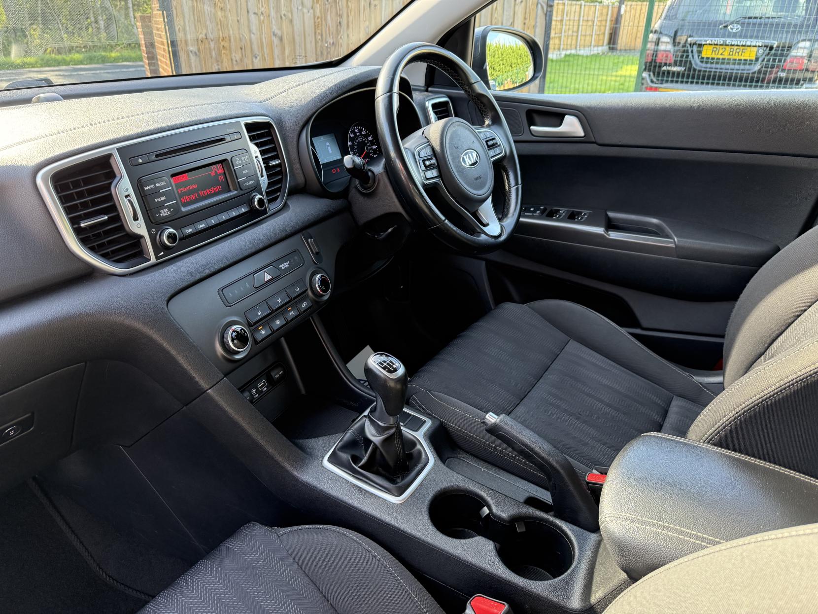 Kia Sportage 1.7 CRDi 1 SUV 5dr Diesel Manual Euro 6 (s/s) (114 bhp)