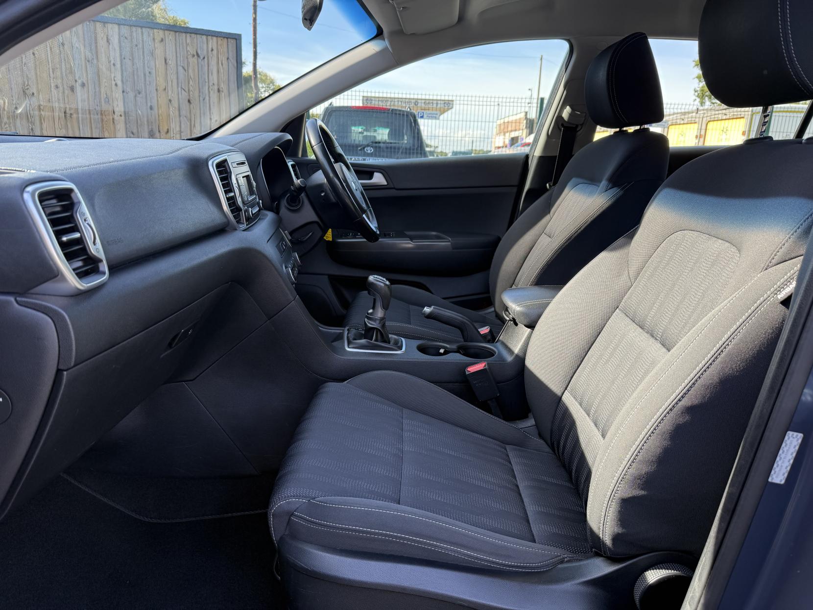 Kia Sportage 1.7 CRDi 1 SUV 5dr Diesel Manual Euro 6 (s/s) (114 bhp)