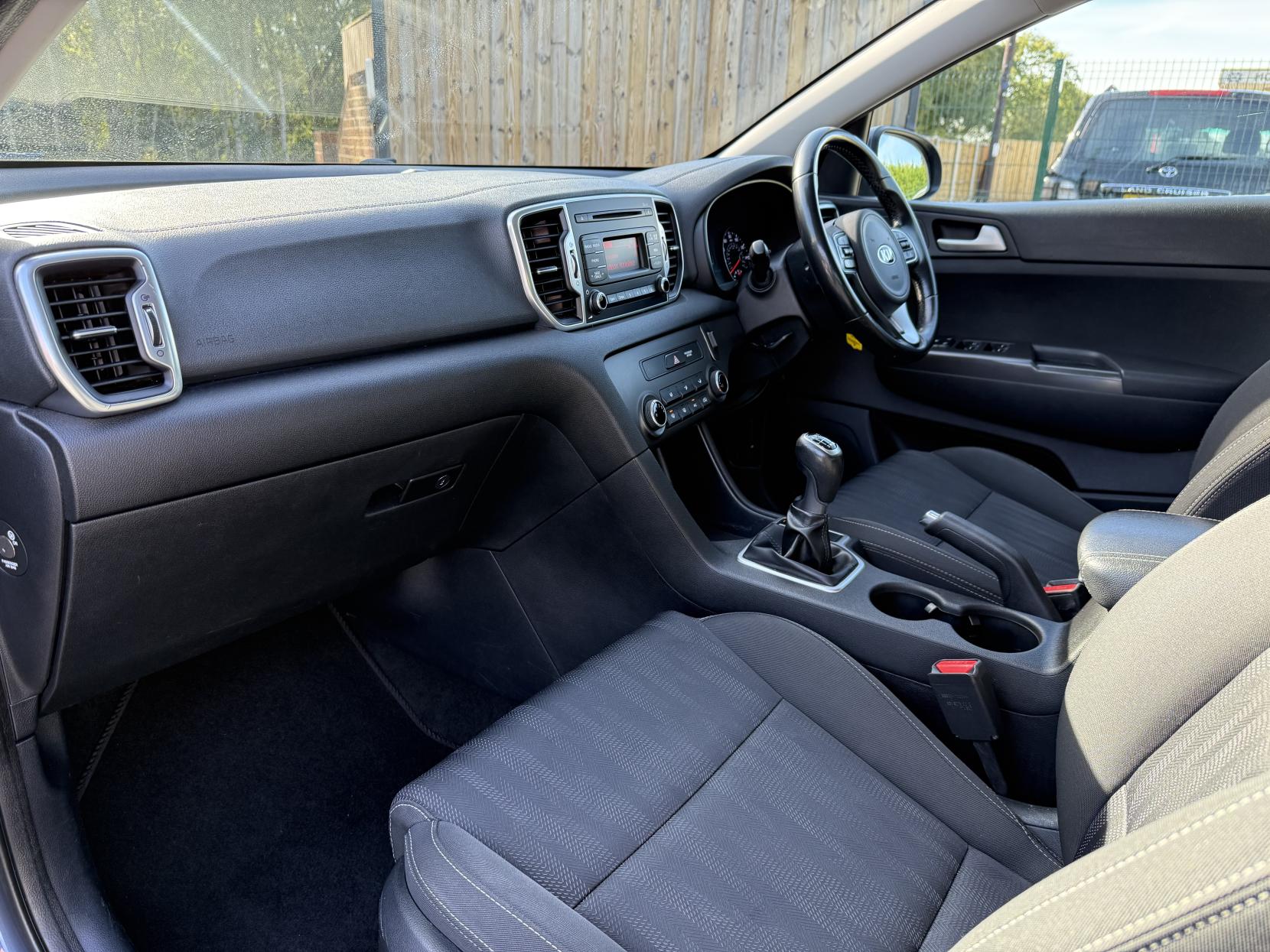 Kia Sportage 1.7 CRDi 1 SUV 5dr Diesel Manual Euro 6 (s/s) (114 bhp)