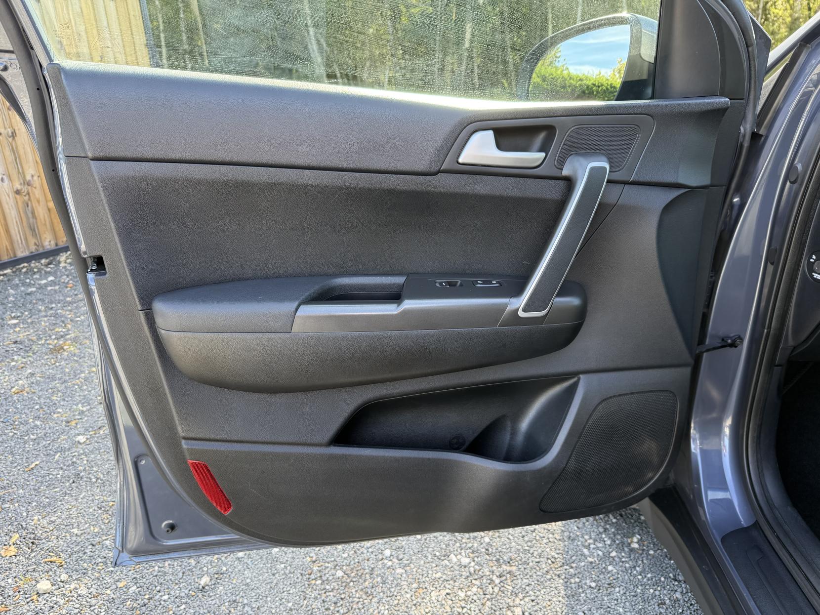 Kia Sportage 1.7 CRDi 1 SUV 5dr Diesel Manual Euro 6 (s/s) (114 bhp)