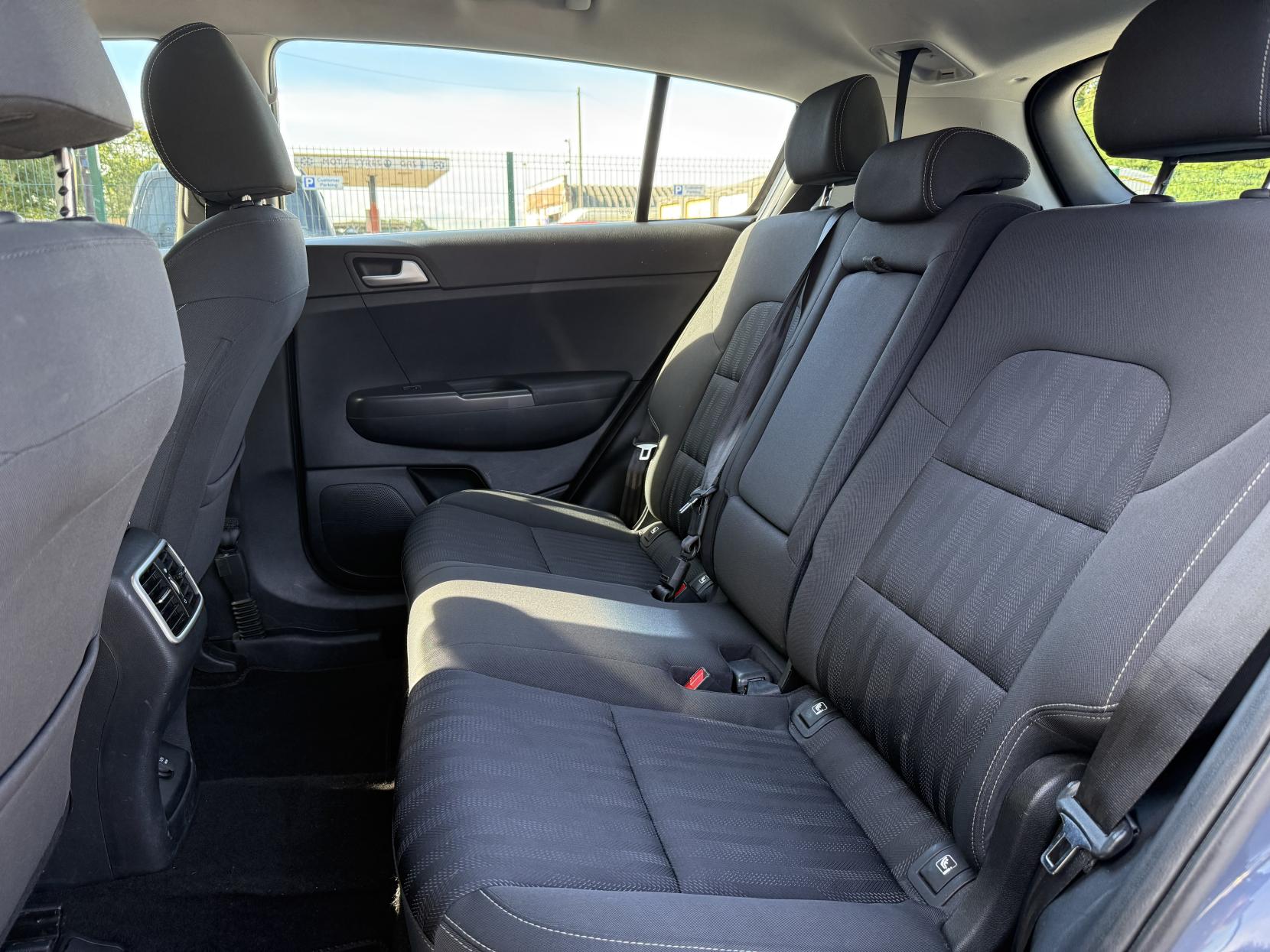 Kia Sportage 1.7 CRDi 1 SUV 5dr Diesel Manual Euro 6 (s/s) (114 bhp)