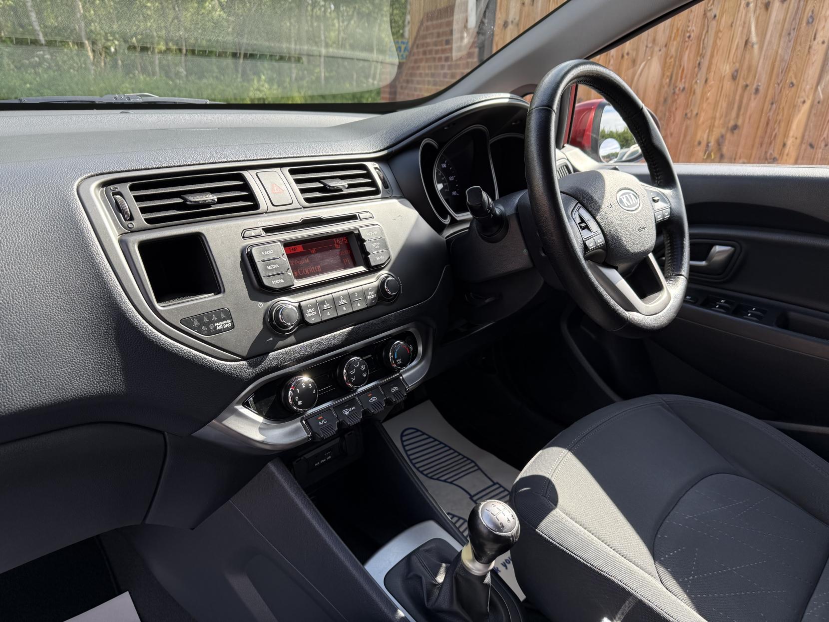 Kia Rio 1.25 2 Hatchback 5dr Petrol Manual Euro 5 (84 bhp)