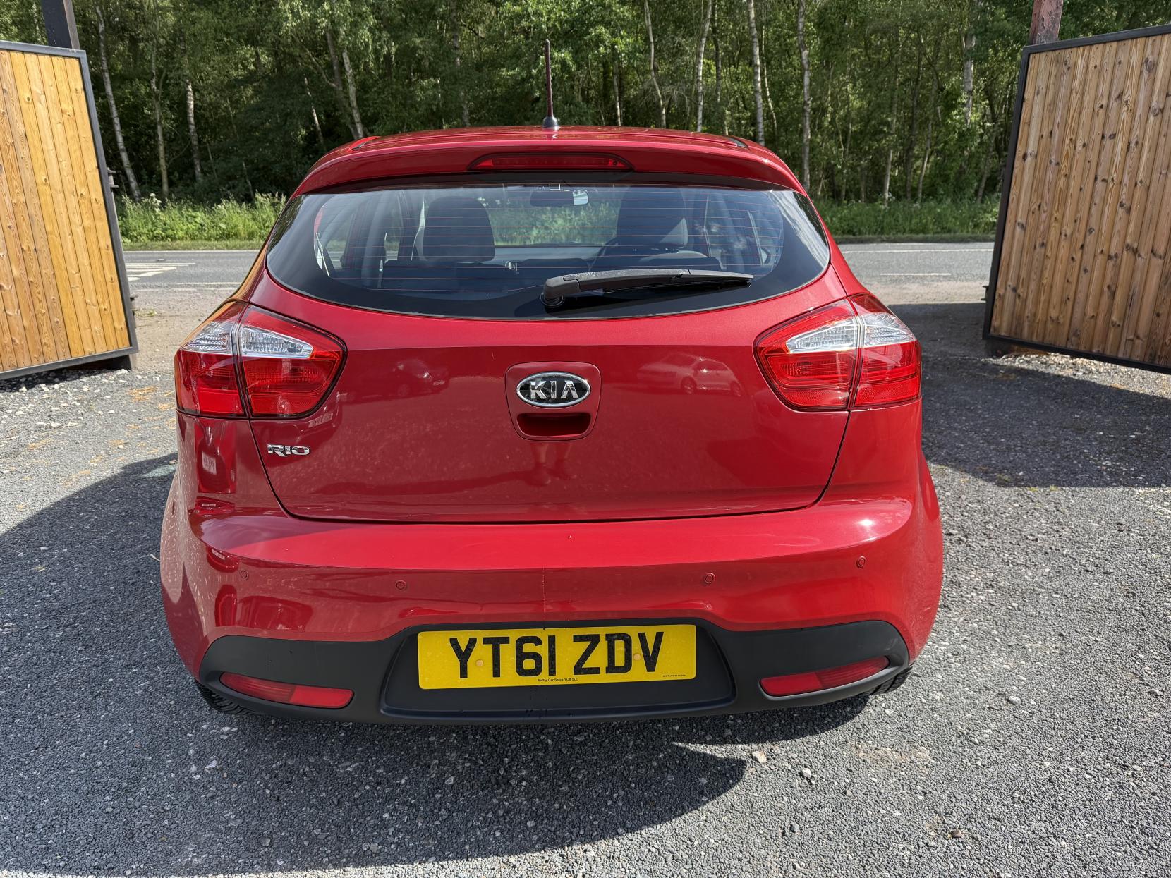 Kia Rio 1.25 2 Hatchback 5dr Petrol Manual Euro 5 (84 bhp)
