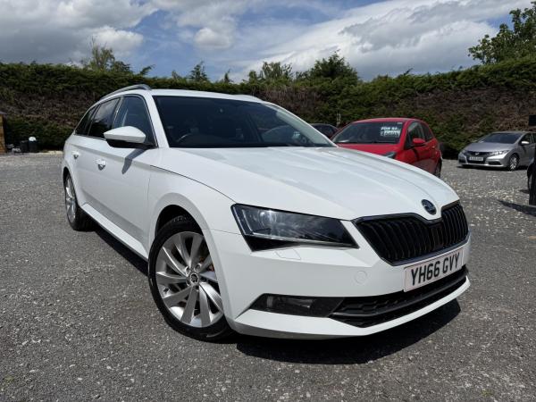 Skoda Superb 2.0 TDI SE L Executive Estate 5dr Diesel Manual Euro 6 (s/s) (150 ps)
