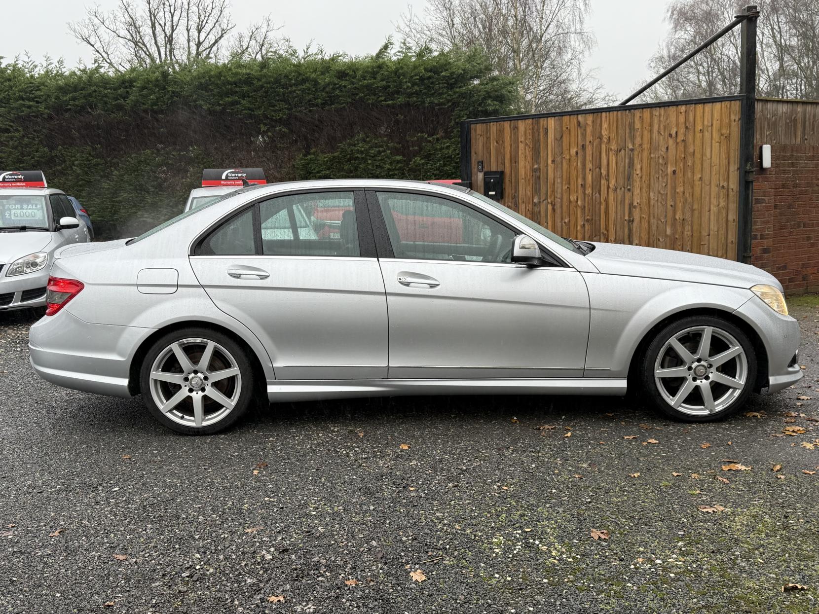 Mercedes-Benz C Class 1.8 C180K Sport Saloon 4dr Petrol Auto Euro 4 (156 ps)