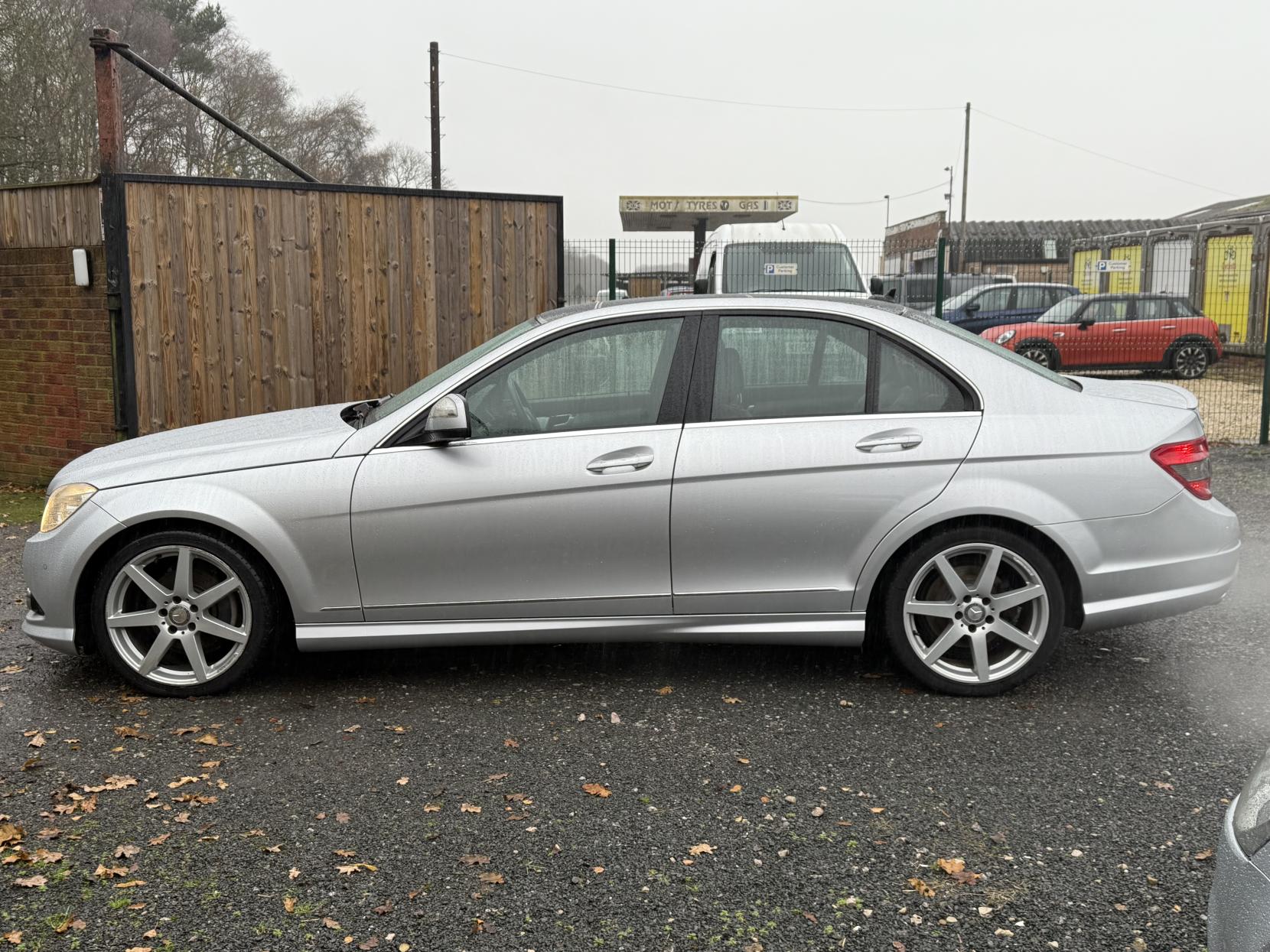 Mercedes-Benz C Class 1.8 C180K Sport Saloon 4dr Petrol Auto Euro 4 (156 ps)