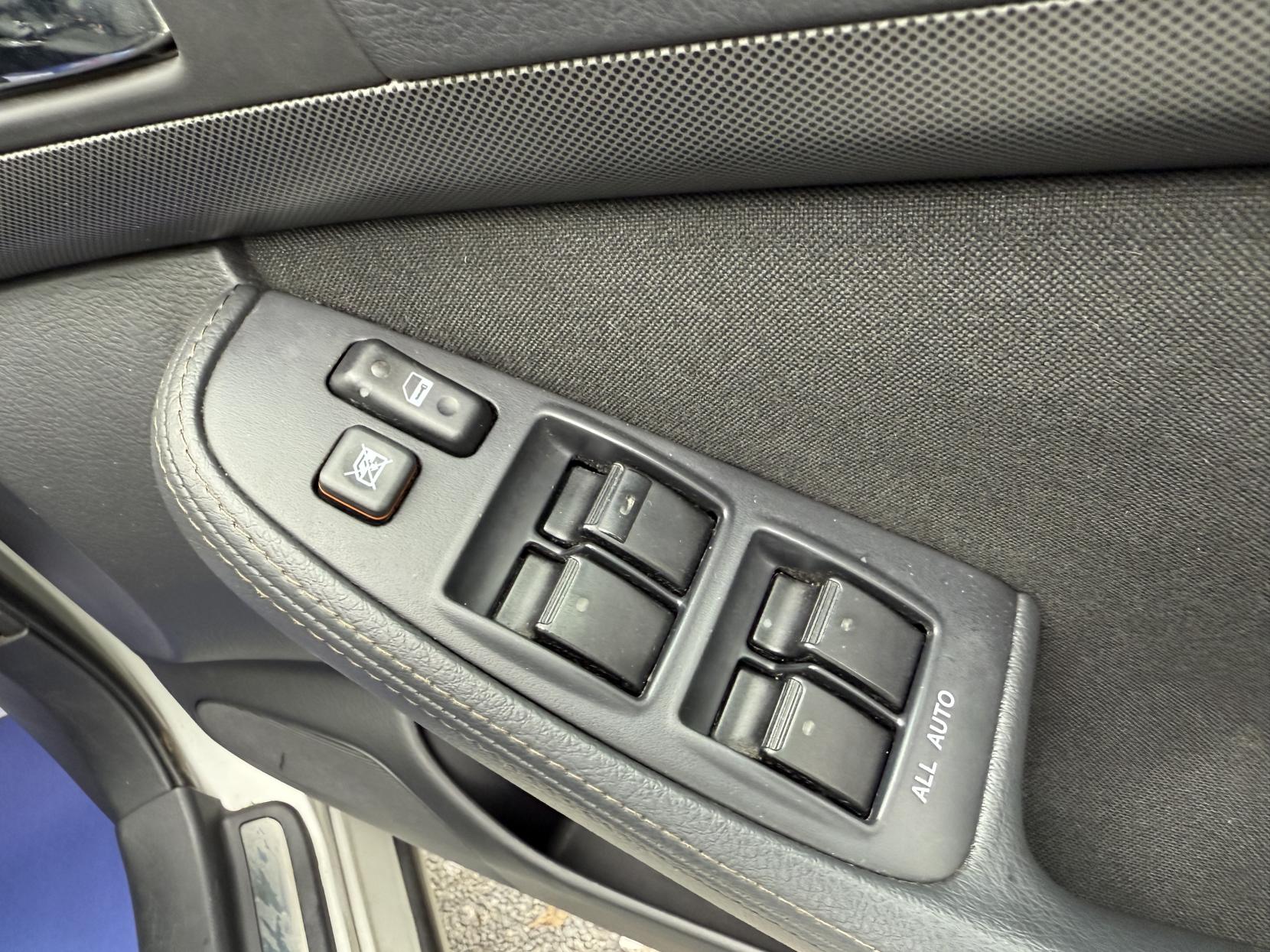 Toyota Avensis 1.8 VVT-i T3-X Hatchback 5dr Petrol Manual (171 g/km, 127 bhp)