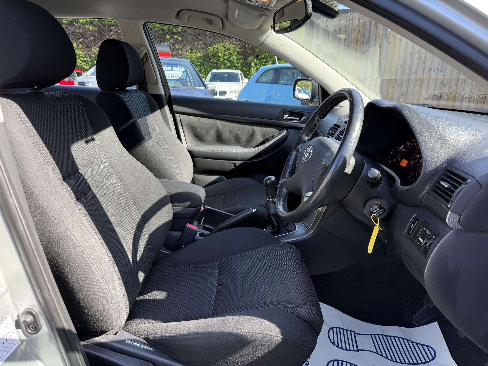 Toyota Avensis 1.8 VVT-i T3-X Hatchback 5dr Petrol Manual (171 g/km, 127 bhp)