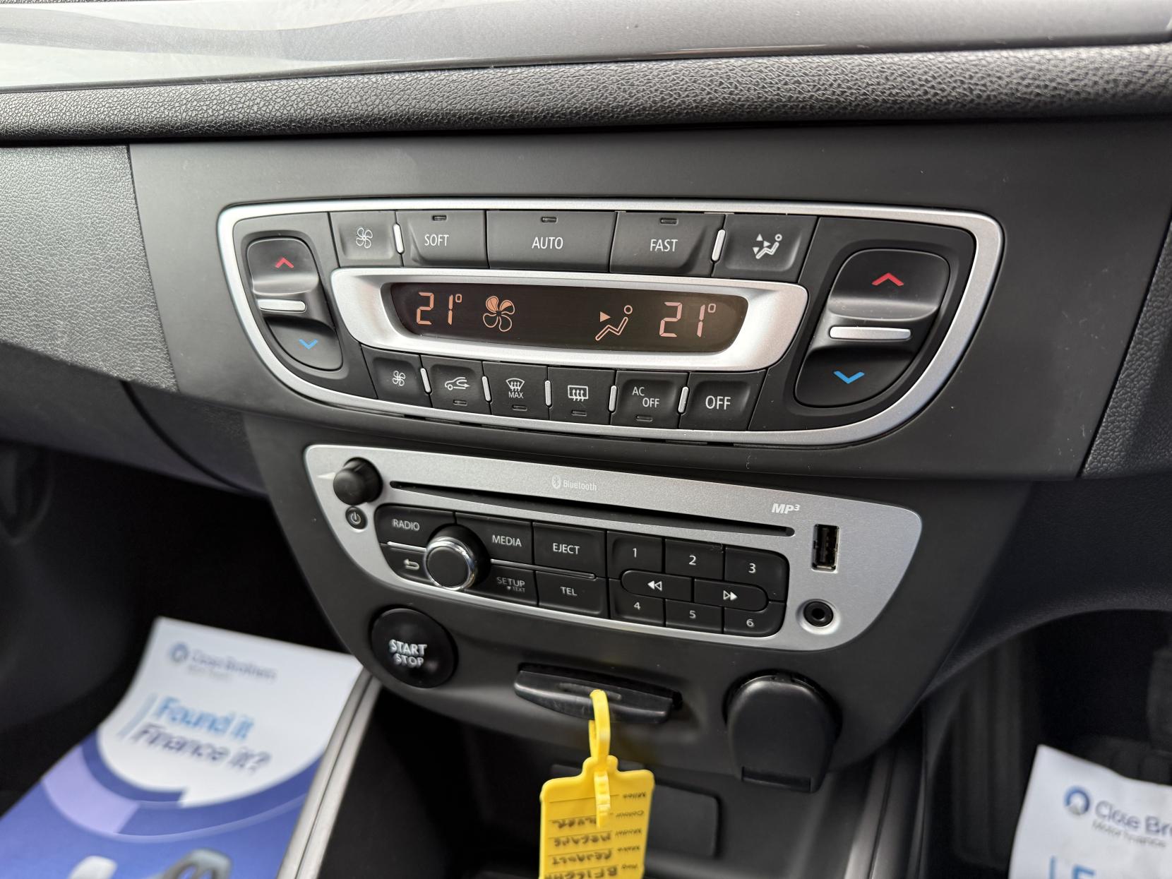 Renault Megane 1.5 dCi Dynamique Nav Hatchback 5dr Diesel Manual Euro 6 (s/s) (110 ps)