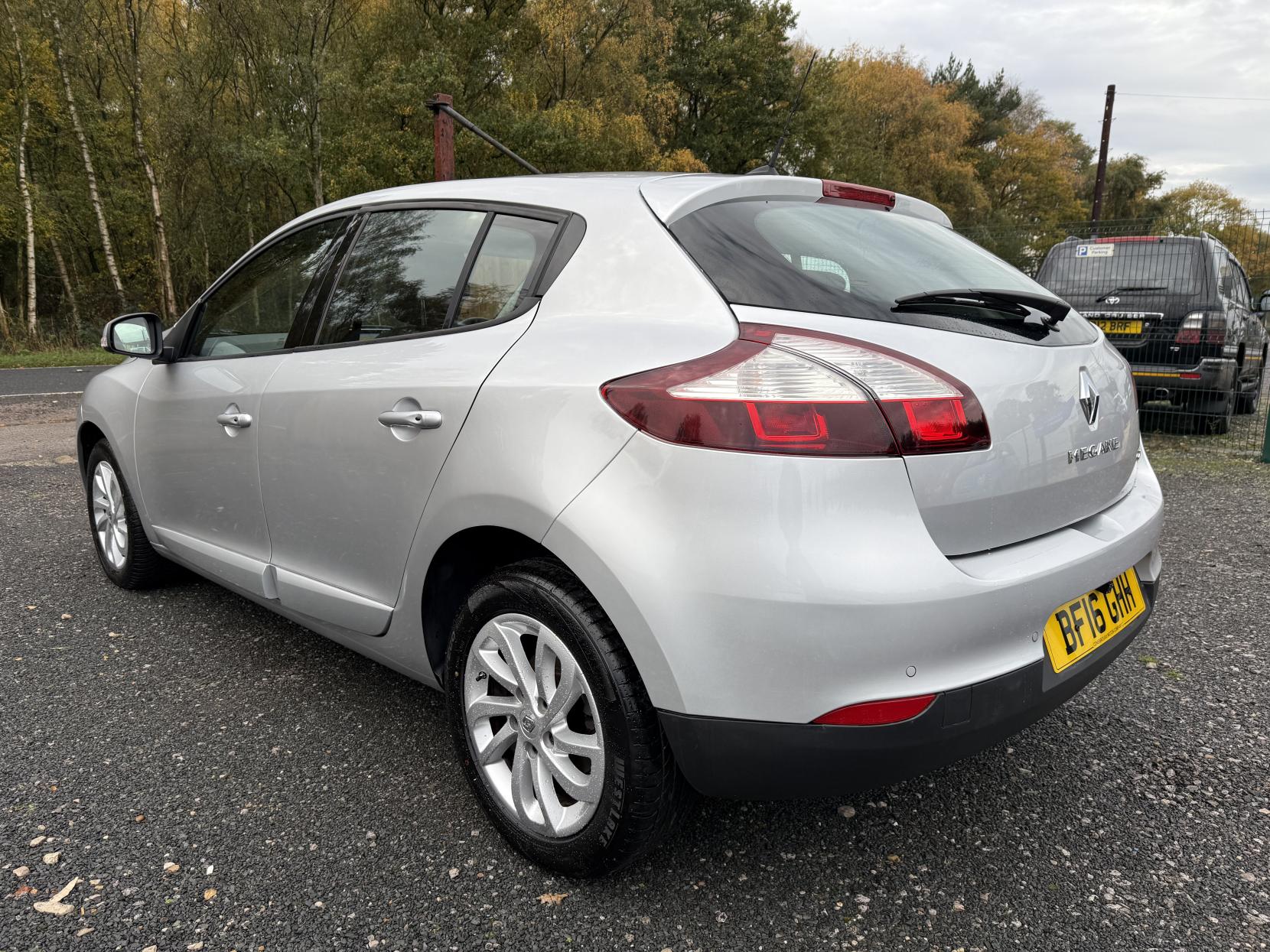 Renault Megane 1.5 dCi Dynamique Nav Hatchback 5dr Diesel Manual Euro 6 (s/s) (110 ps)