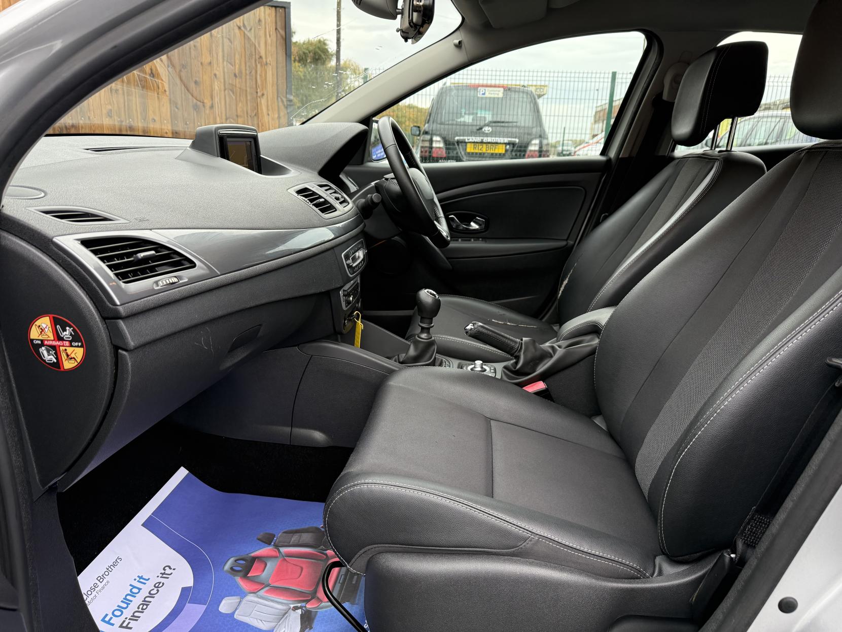 Renault Megane 1.5 dCi Dynamique Nav Hatchback 5dr Diesel Manual Euro 6 (s/s) (110 ps)