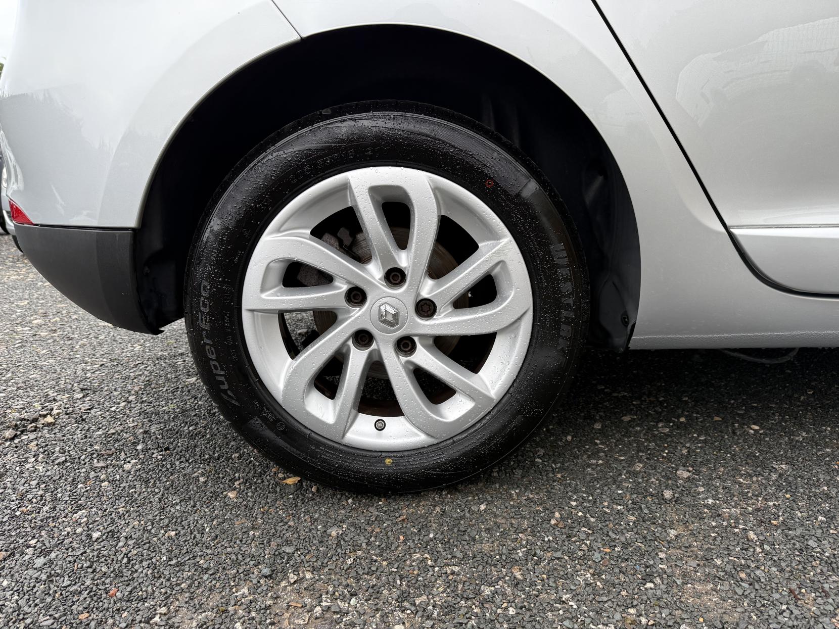 Renault Megane 1.5 dCi Dynamique Nav Hatchback 5dr Diesel Manual Euro 6 (s/s) (110 ps)