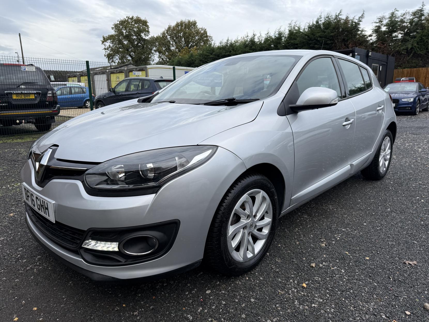 Renault Megane 1.5 dCi Dynamique Nav Hatchback 5dr Diesel Manual Euro 6 (s/s) (110 ps)