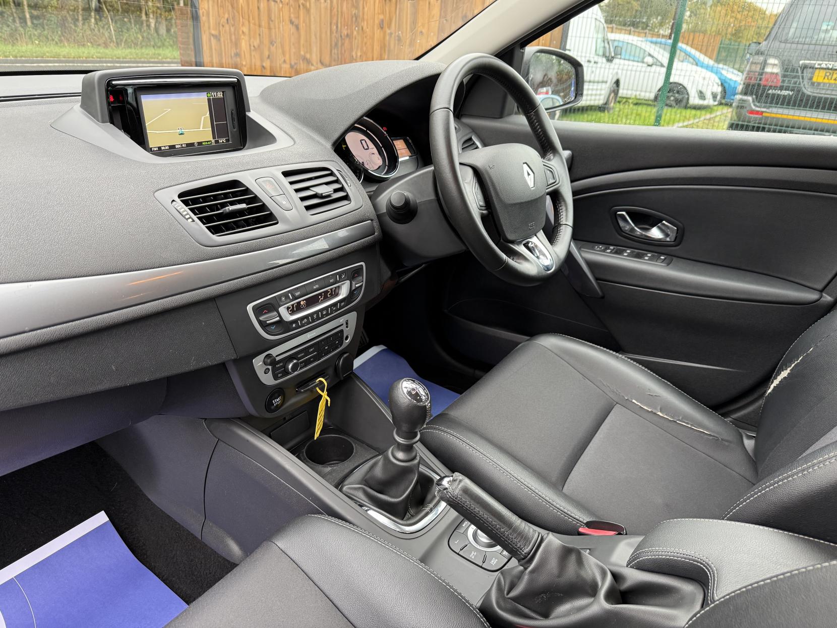 Renault Megane 1.5 dCi Dynamique Nav Hatchback 5dr Diesel Manual Euro 6 (s/s) (110 ps)