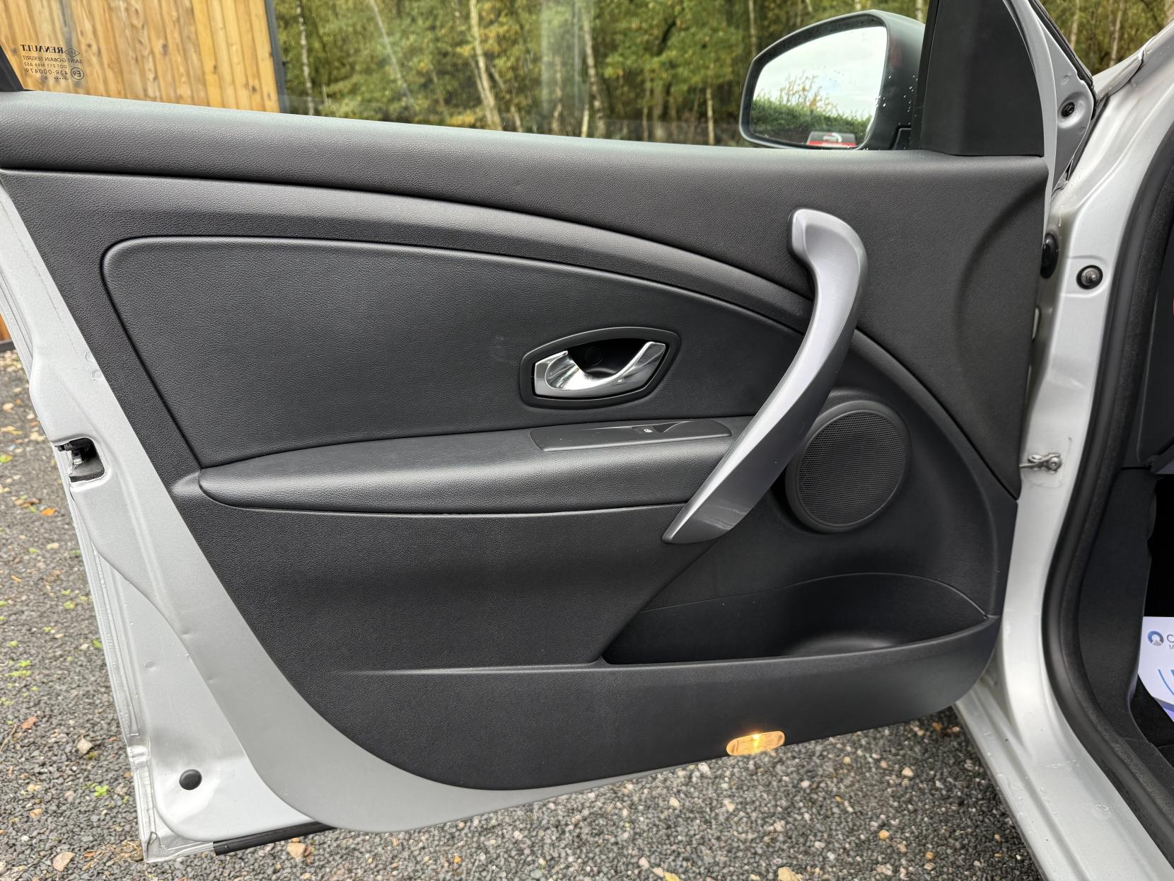 Renault Megane 1.5 dCi Dynamique Nav Hatchback 5dr Diesel Manual Euro 6 (s/s) (110 ps)