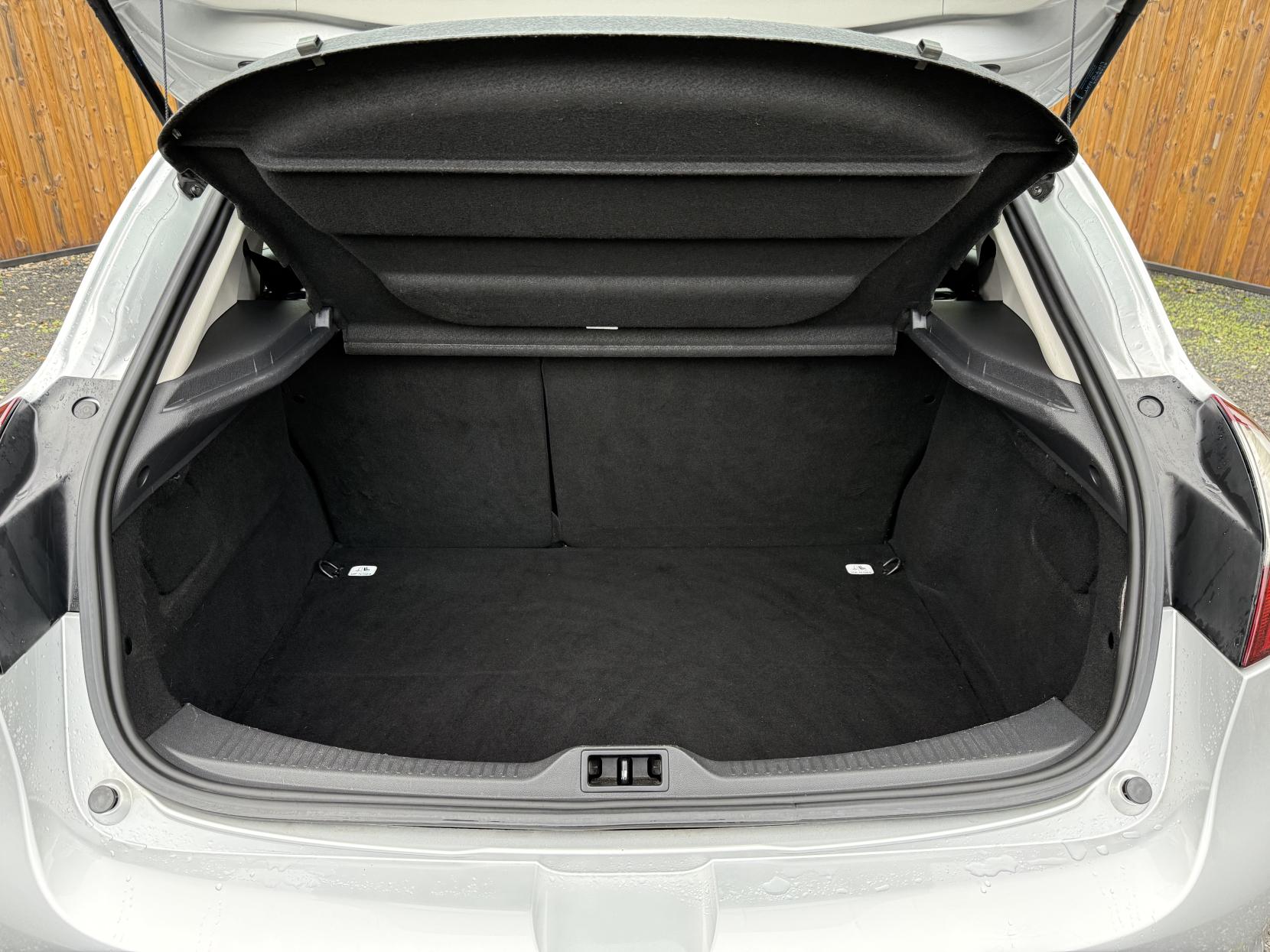 Renault Megane 1.5 dCi Dynamique Nav Hatchback 5dr Diesel Manual Euro 6 (s/s) (110 ps)