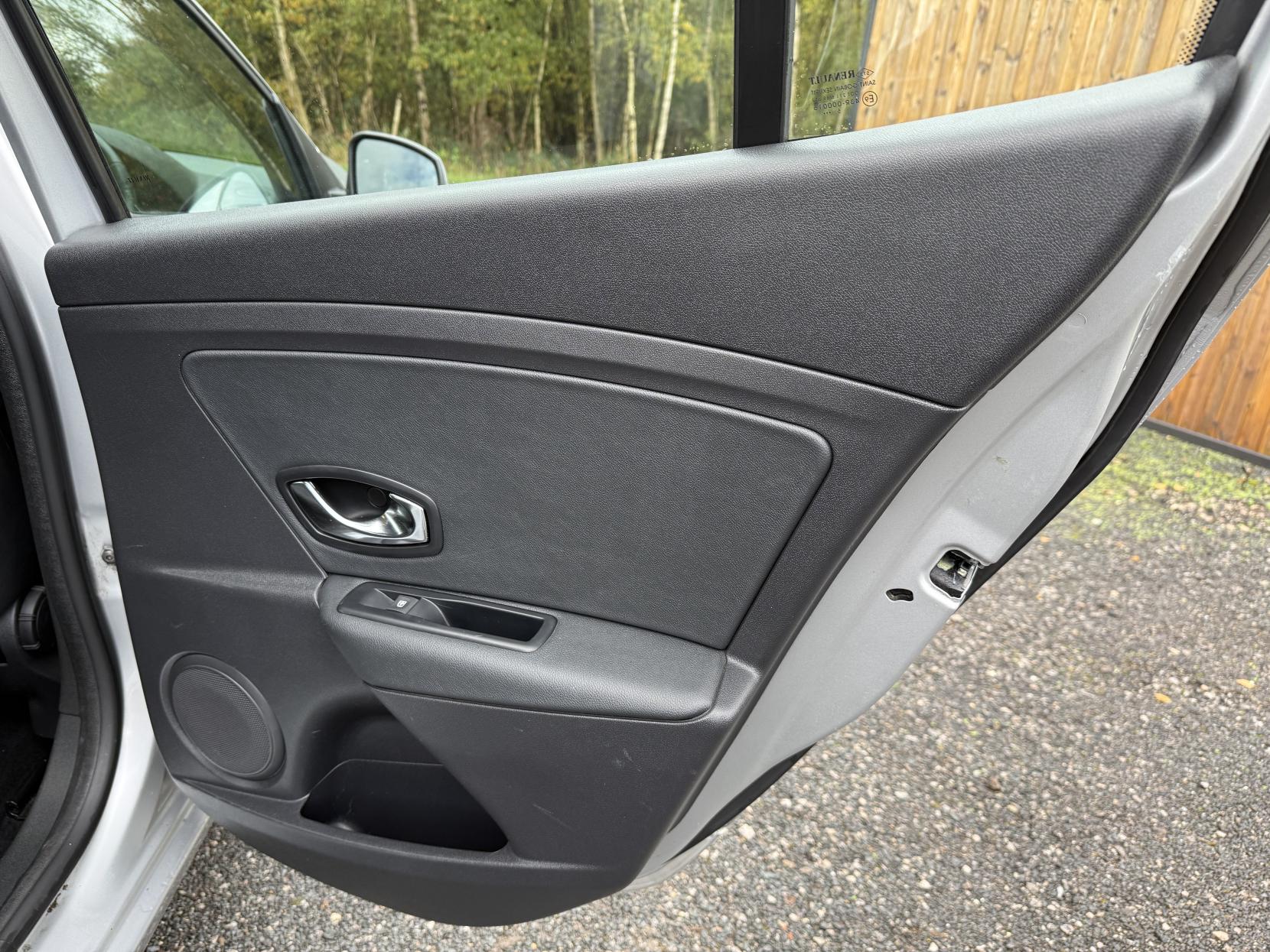 Renault Megane 1.5 dCi Dynamique Nav Hatchback 5dr Diesel Manual Euro 6 (s/s) (110 ps)