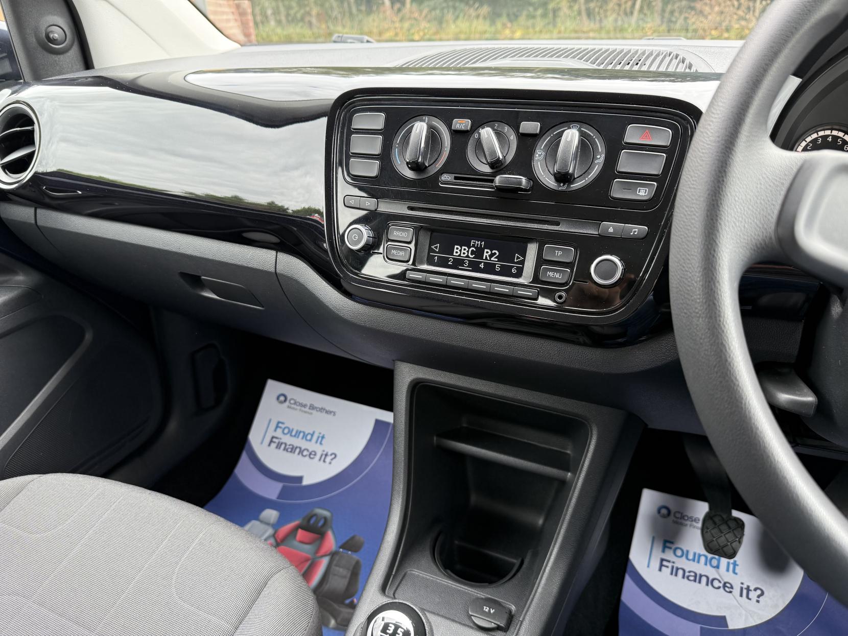 Volkswagen up! 1.0 Move up! Hatchback 5dr Petrol Manual Euro 5 (60 ps)