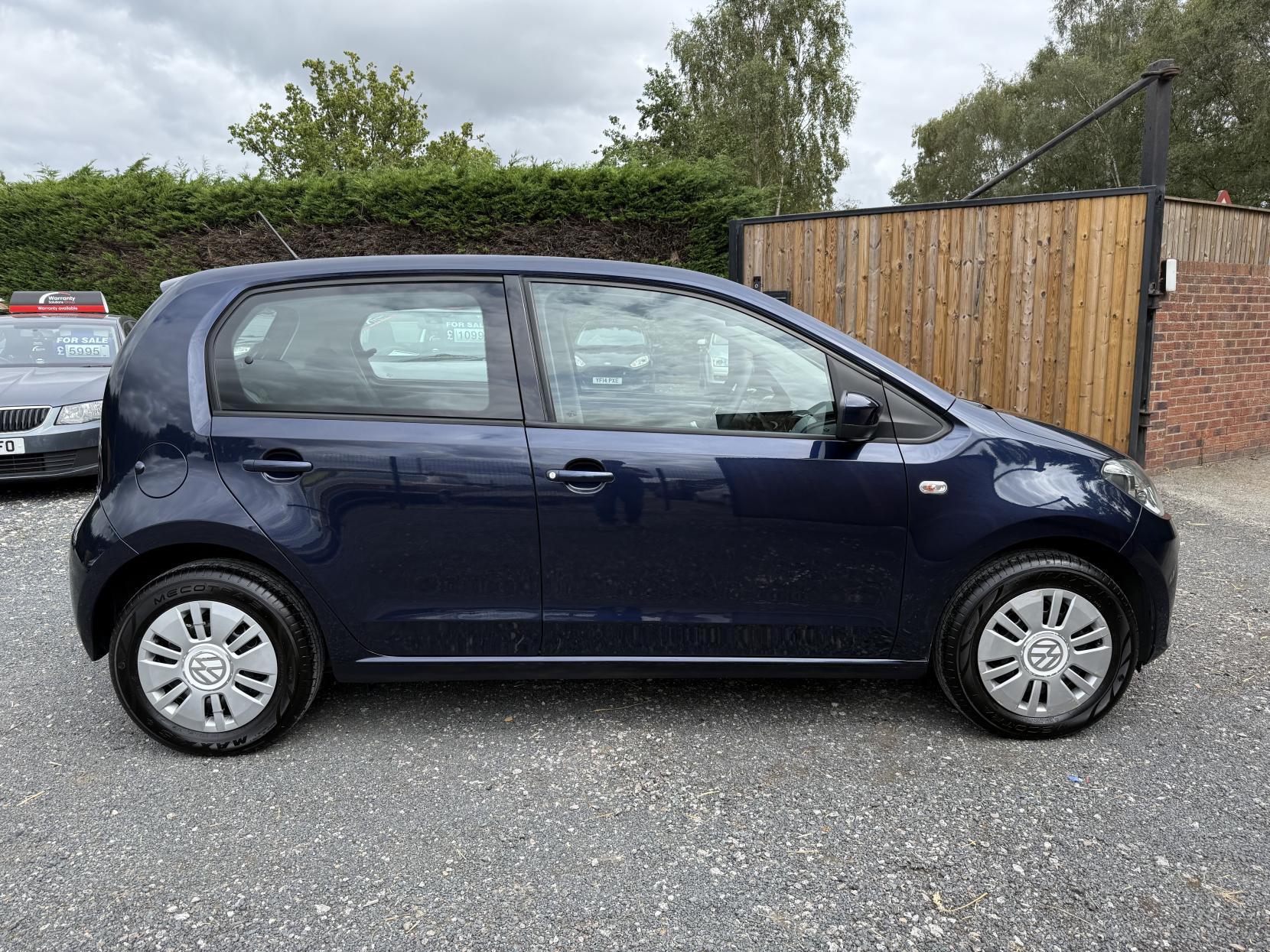 Volkswagen up! 1.0 Move up! Hatchback 5dr Petrol Manual Euro 5 (60 ps)