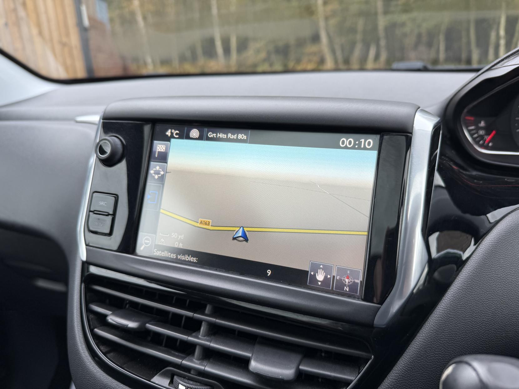 Peugeot 208 1.2 VTi PureTech Style Hatchback 3dr Petrol Manual Euro 6 (82 ps)