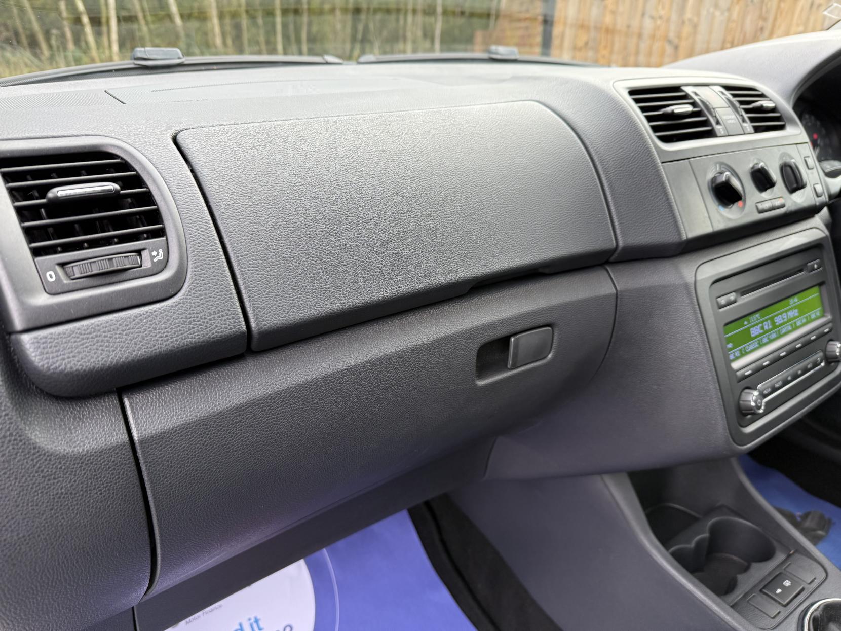 Skoda Fabia 1.2 SE Hatchback 5dr Petrol Manual Euro 5 (69 ps)