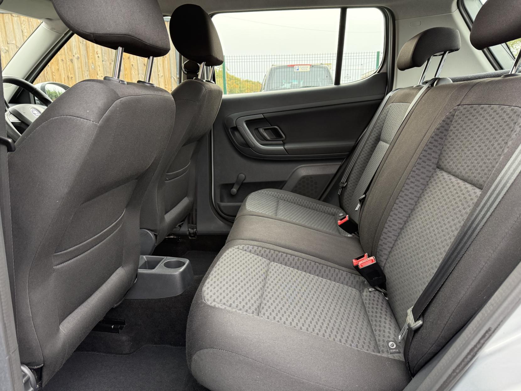 Skoda Fabia 1.2 SE Hatchback 5dr Petrol Manual Euro 5 (69 ps)