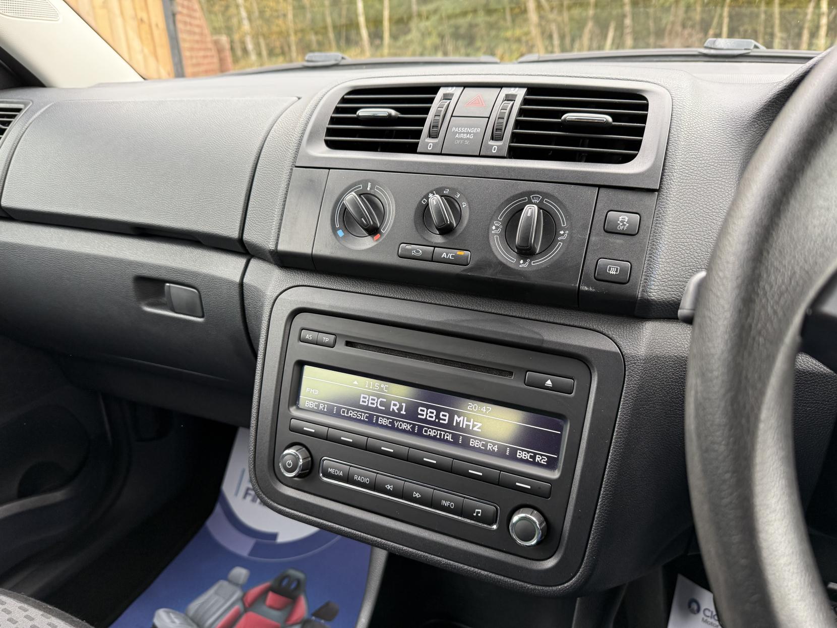 Skoda Fabia 1.2 SE Hatchback 5dr Petrol Manual Euro 5 (69 ps)