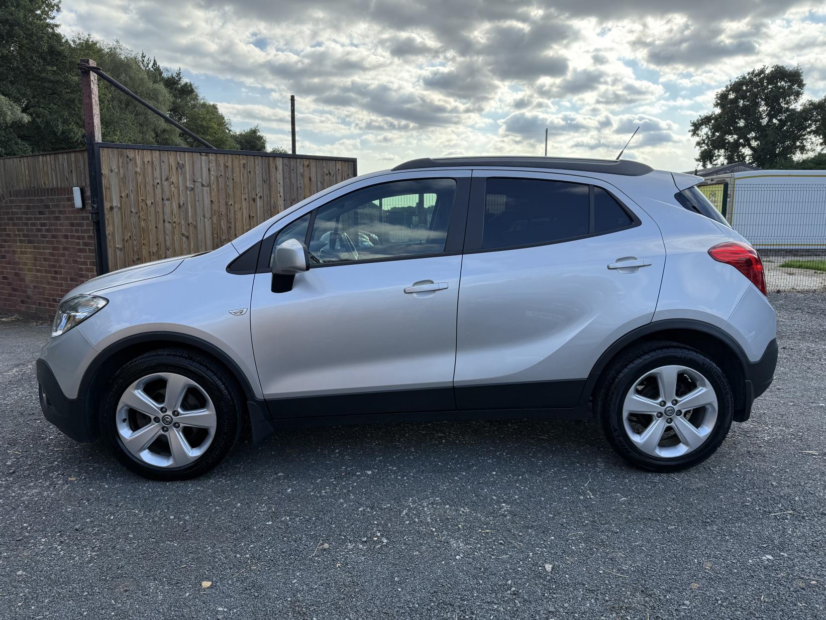 Vauxhall Mokka 1.7 CDTi Exclusiv SUV 5dr Diesel Manual 4WD Euro 5 (s/s) (130 ps)