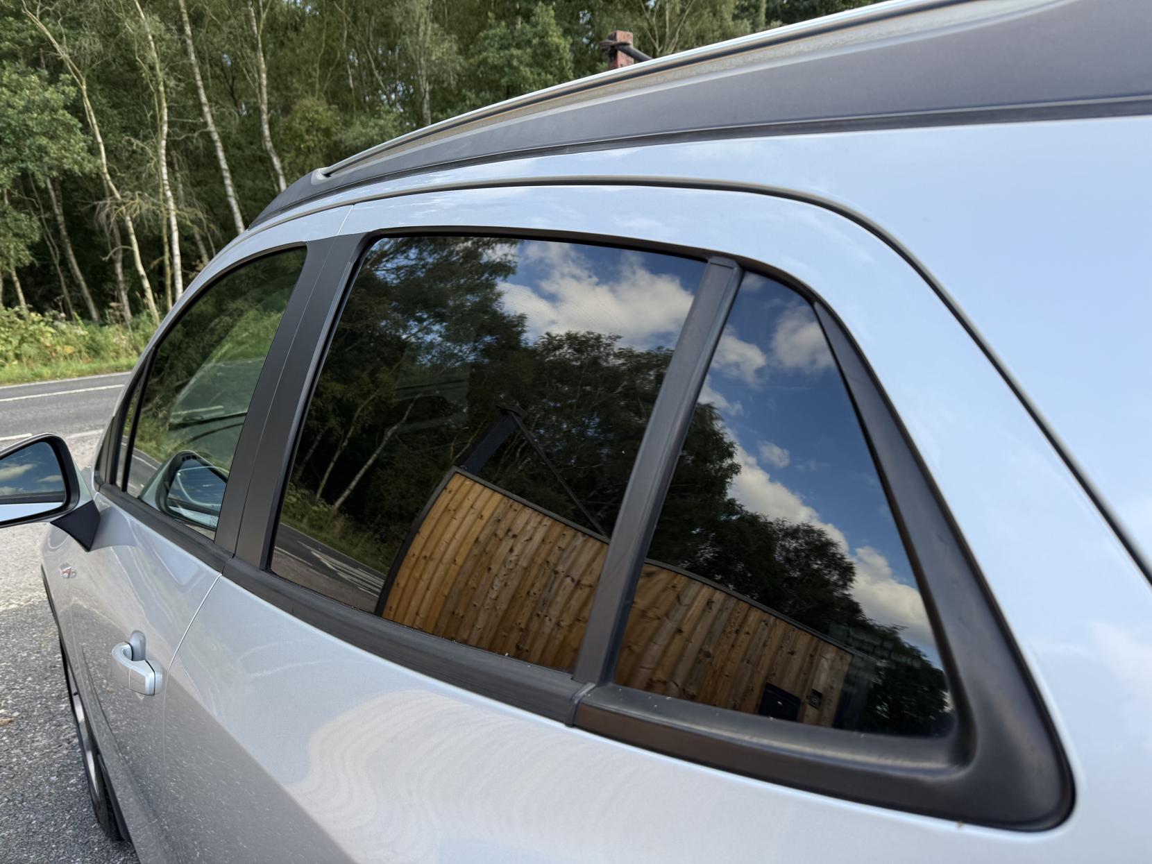 Vauxhall Mokka 1.7 CDTi Exclusiv SUV 5dr Diesel Manual 4WD Euro 5 (s/s) (130 ps)