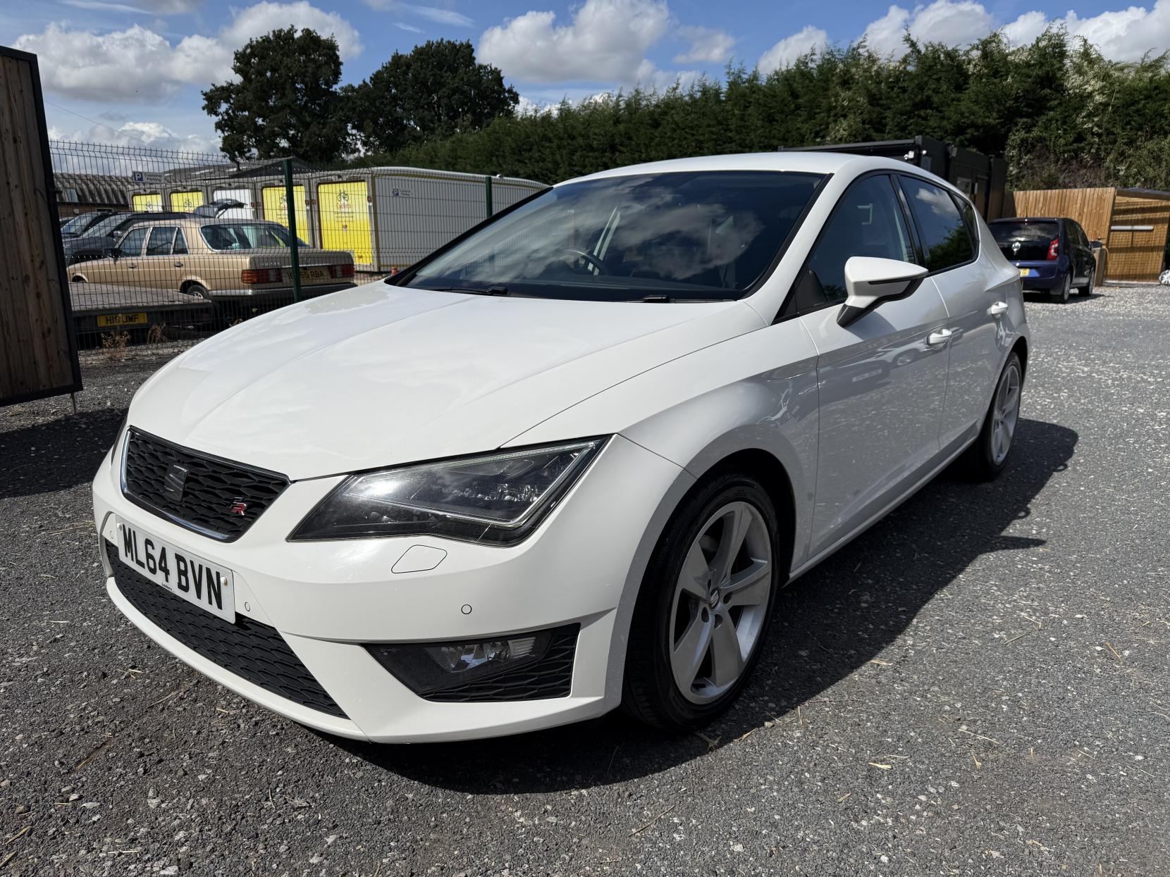 SEAT Leon 2.0 TDI CR FR Hatchback 5dr Diesel Manual Euro 5 (s/s) (150 ps)