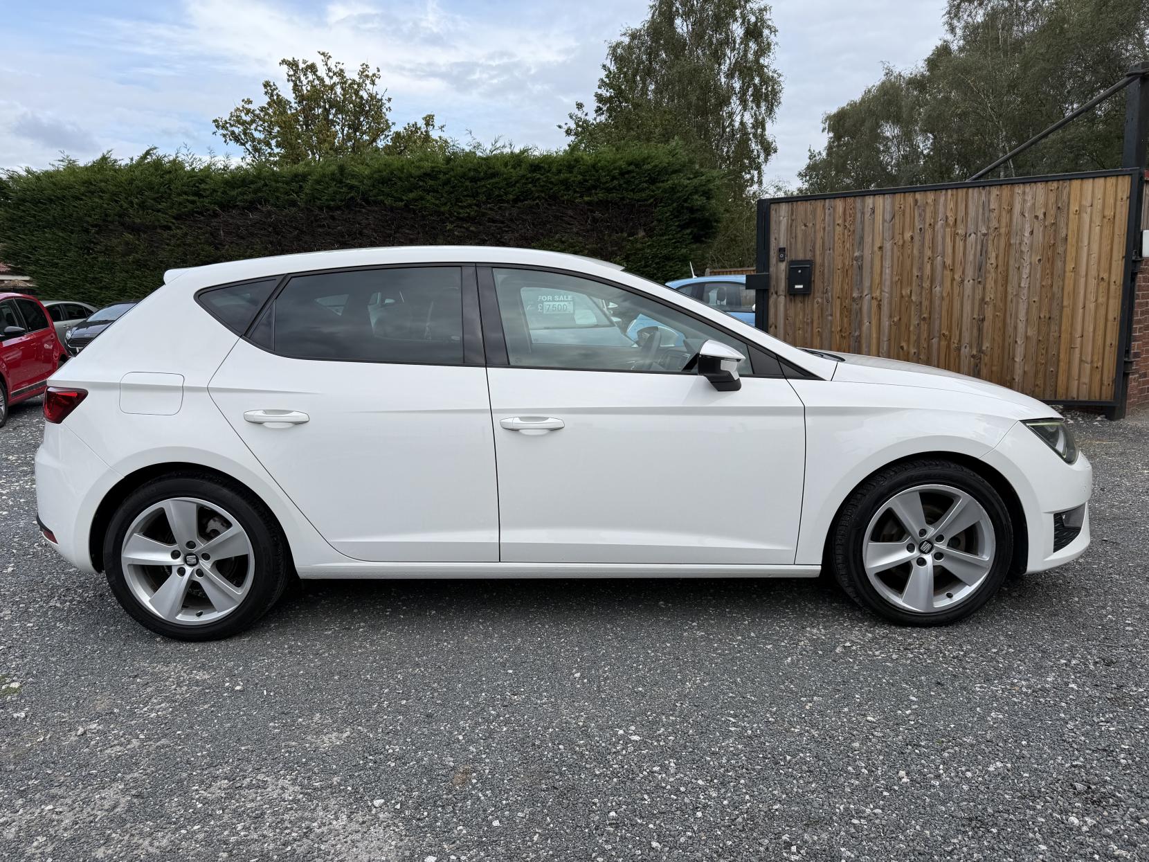 SEAT Leon 2.0 TDI CR FR Hatchback 5dr Diesel Manual Euro 5 (s/s) (150 ps)