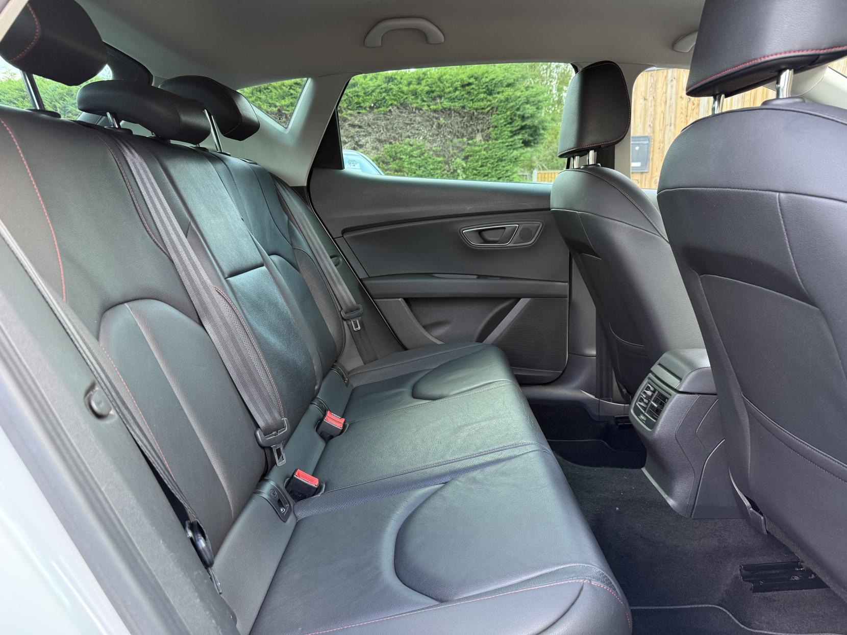 SEAT Leon 2.0 TDI CR FR Hatchback 5dr Diesel Manual Euro 5 (s/s) (150 ps)