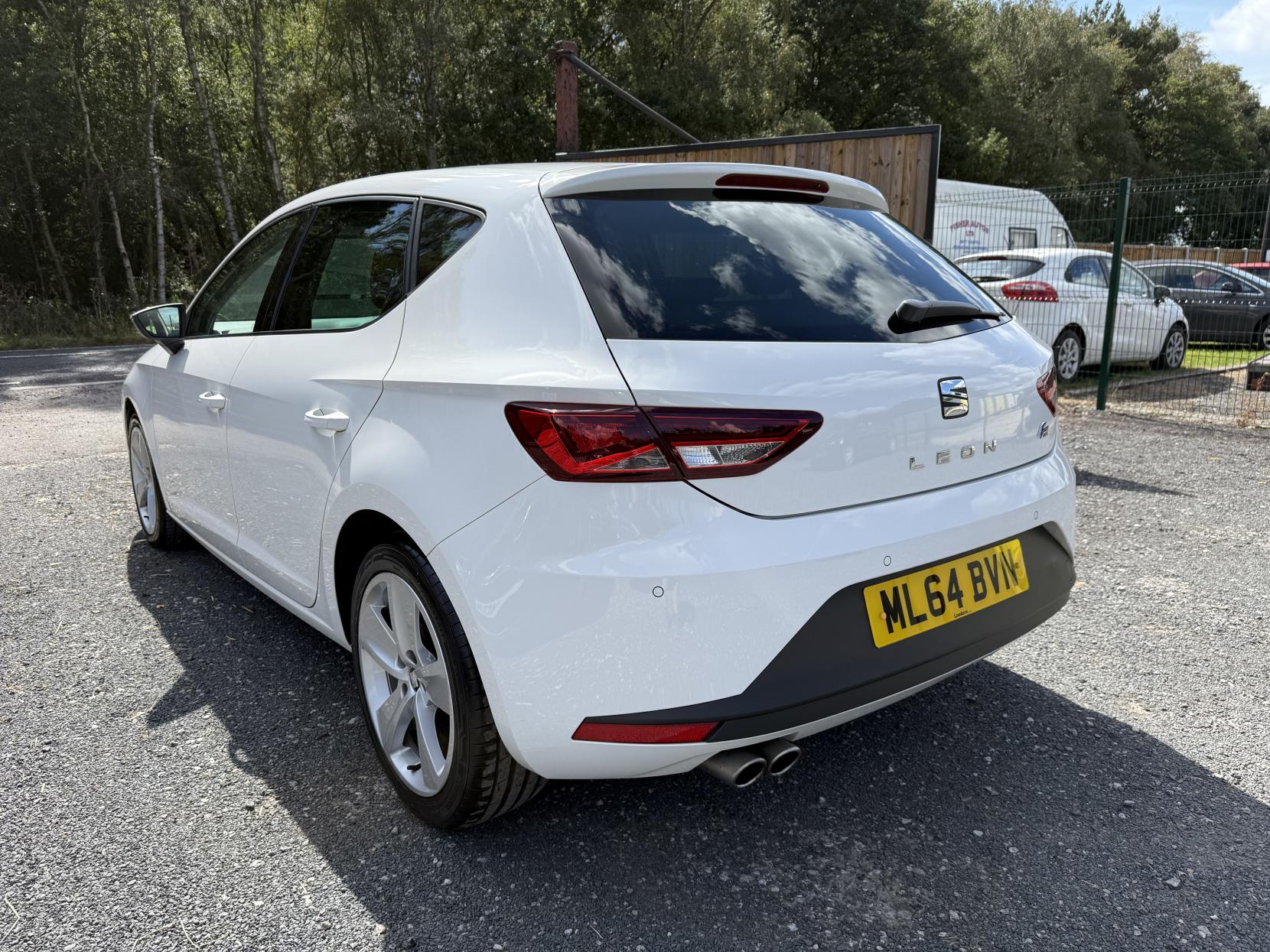 SEAT Leon 2.0 TDI CR FR Hatchback 5dr Diesel Manual Euro 5 (s/s) (150 ps)
