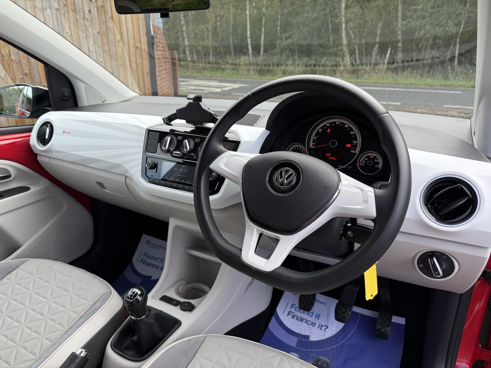 Volkswagen up! 1.0 up! beats Hatchback 5dr Petrol Manual Euro 6 (60 ps)